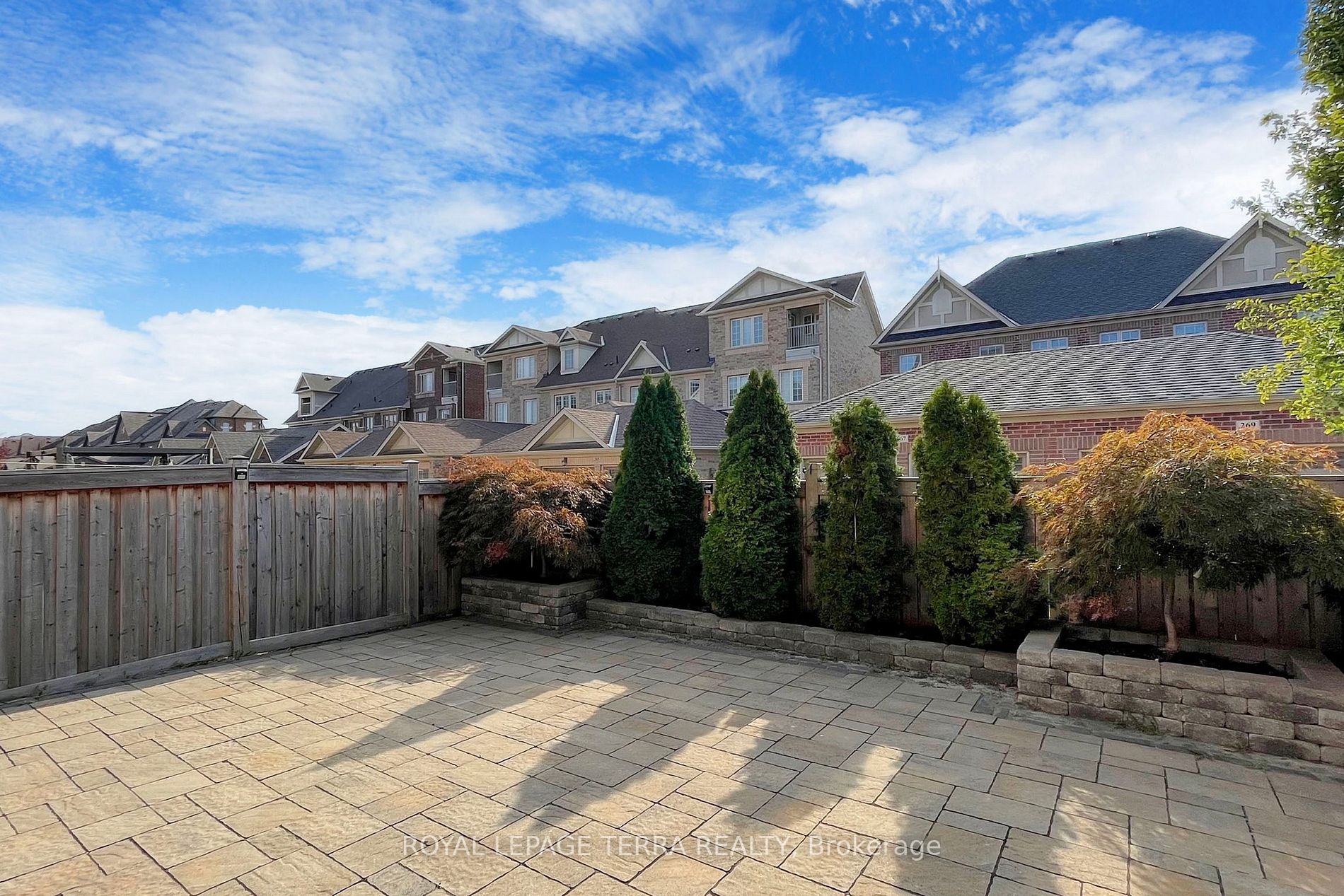 172 Pelee Ave