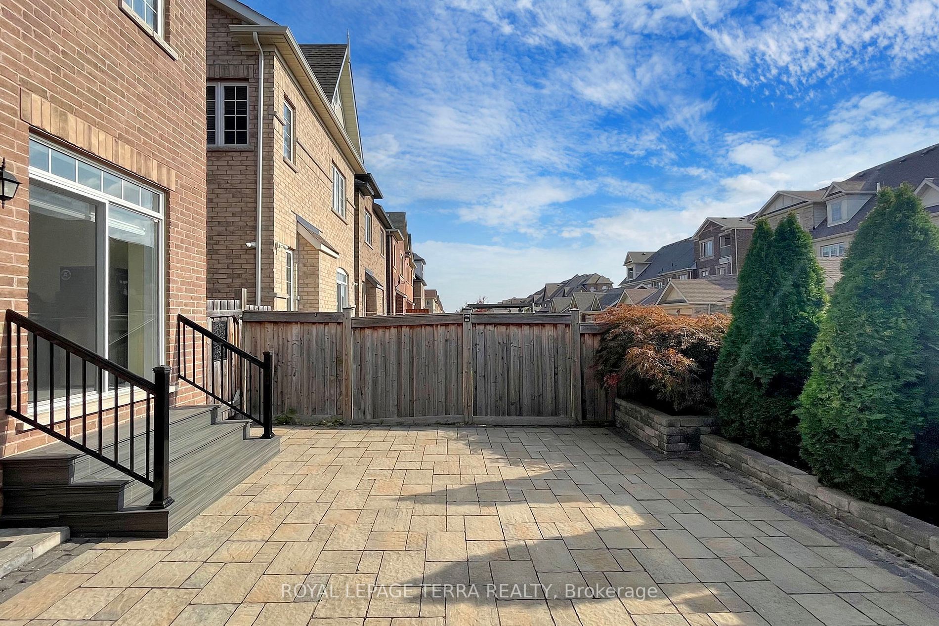 172 Pelee Ave