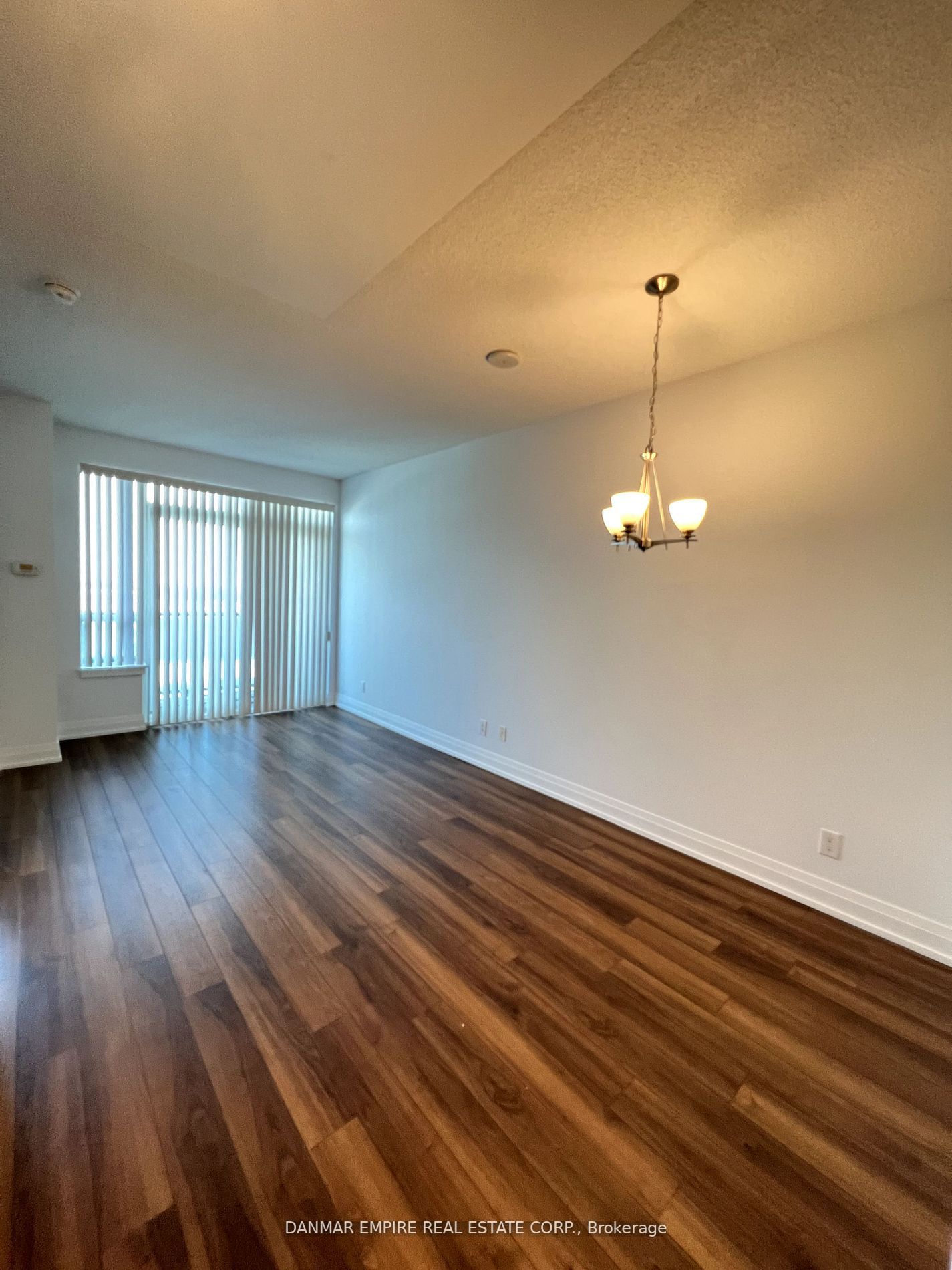 7165 Yonge St, #2203