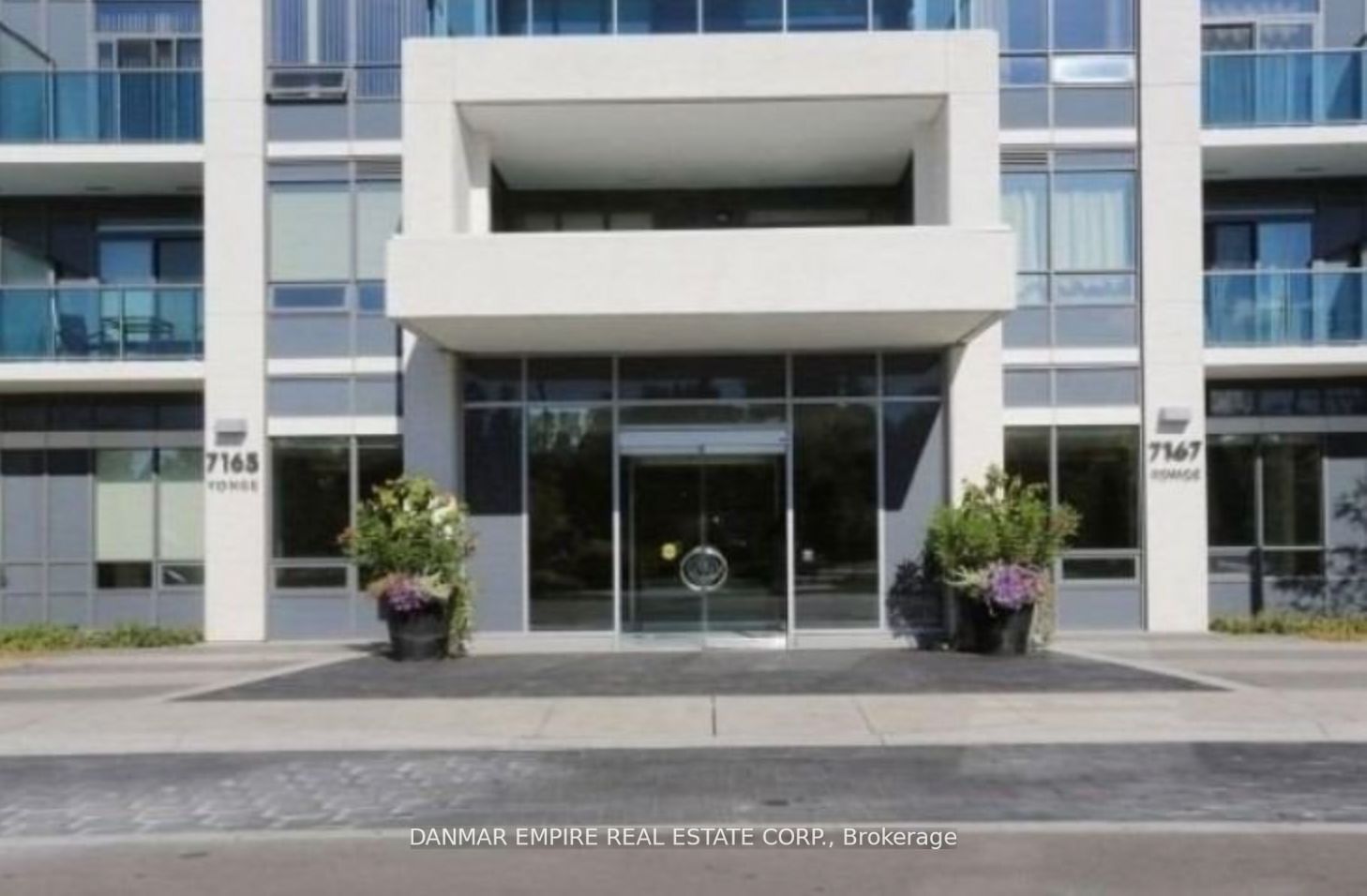 7165 Yonge St, #2203