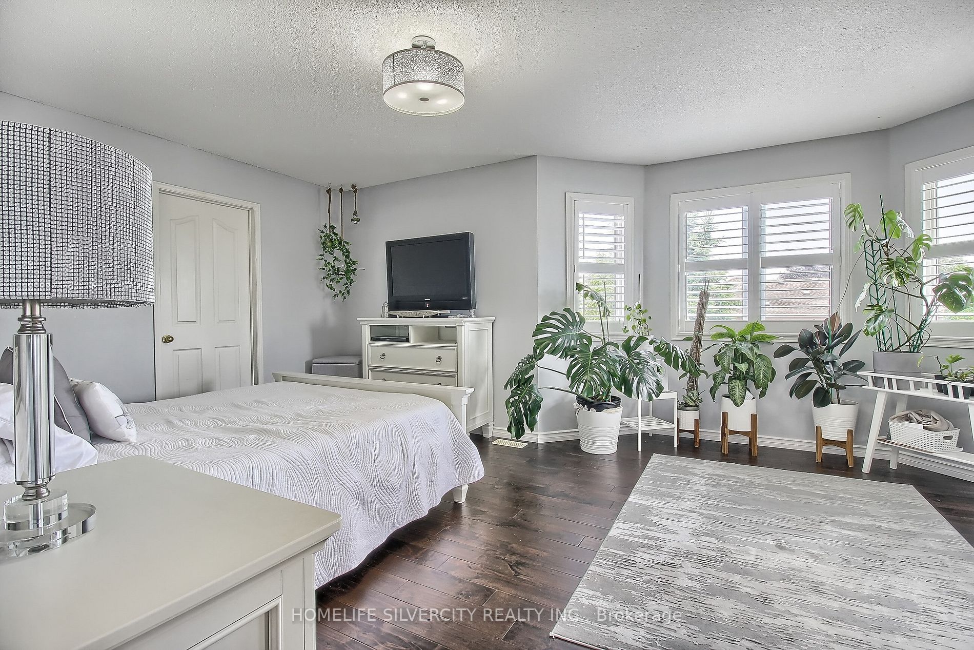8 Prince Drive