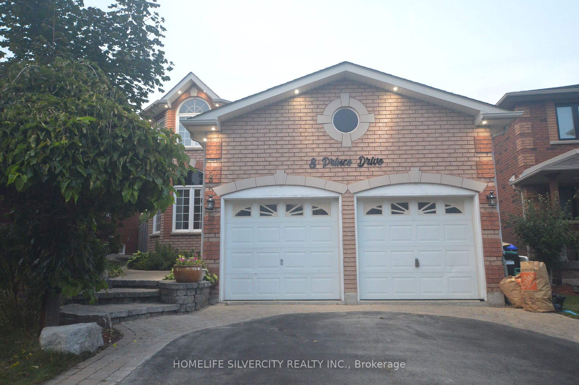 8 Prince Drive