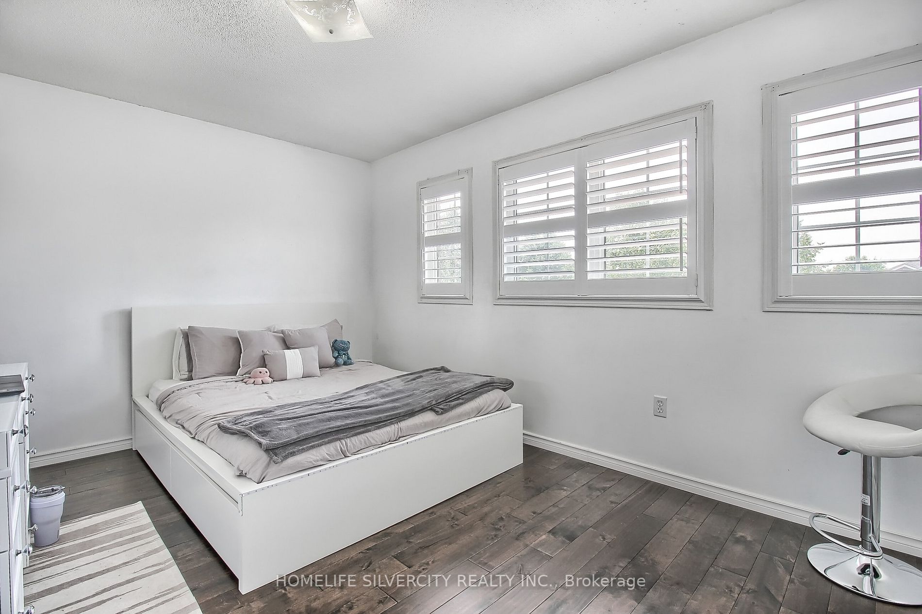 8 Prince Drive