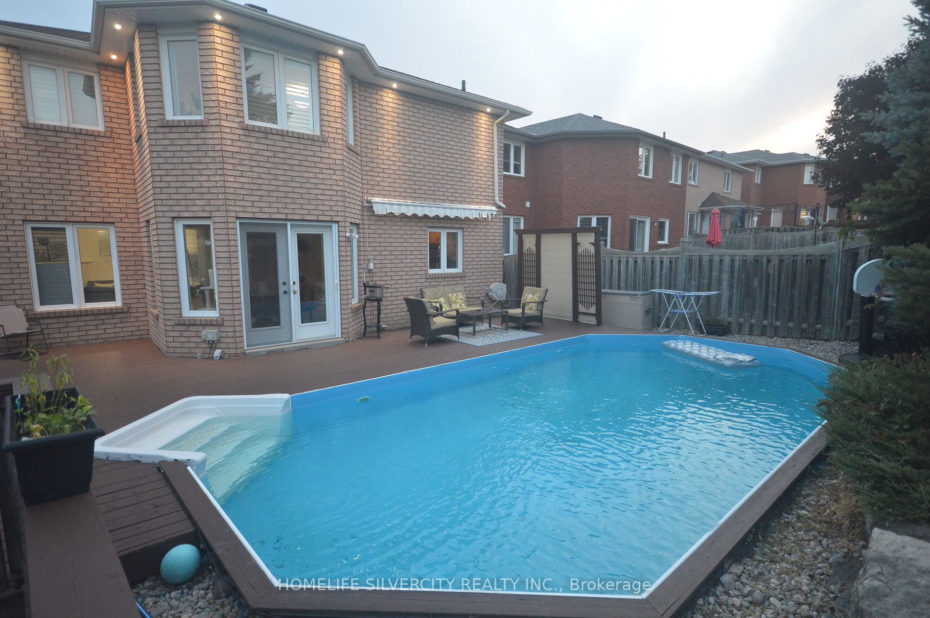 8 Prince Drive