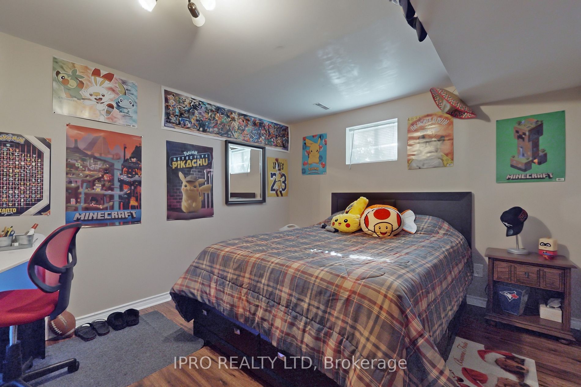 103 Imperial Cres
