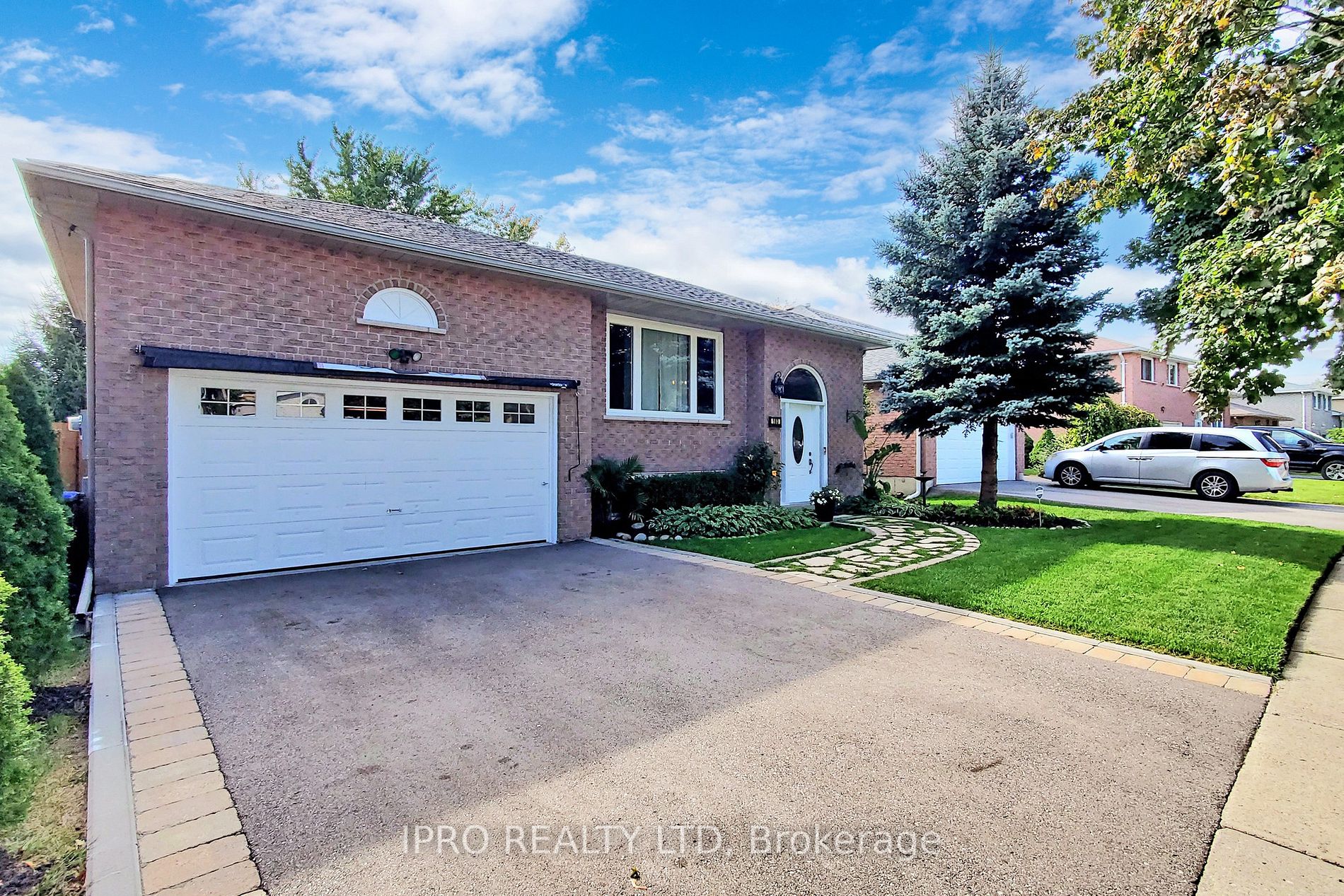 103 Imperial Cres
