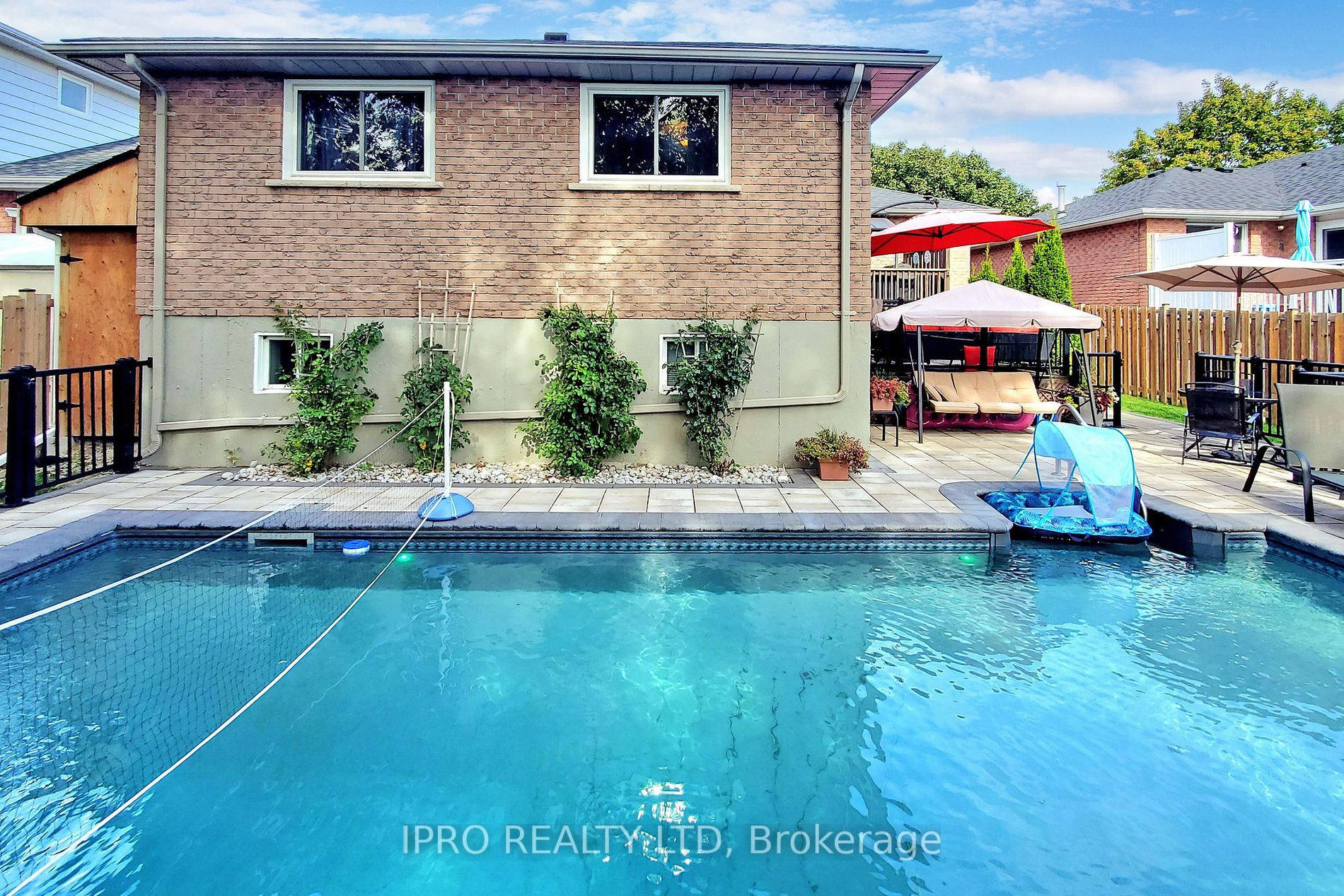 103 Imperial Cres