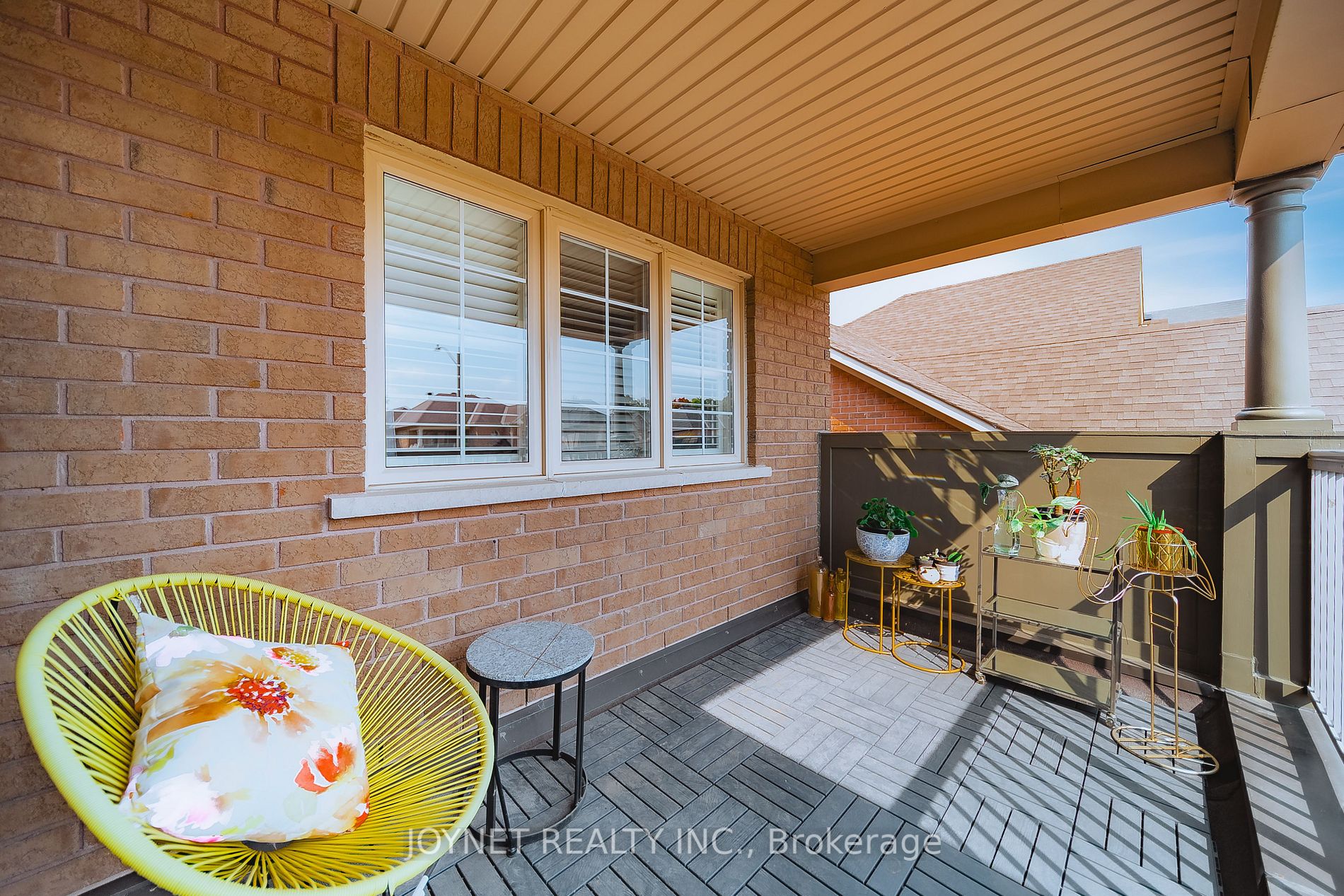 36 Newbridge Avenue