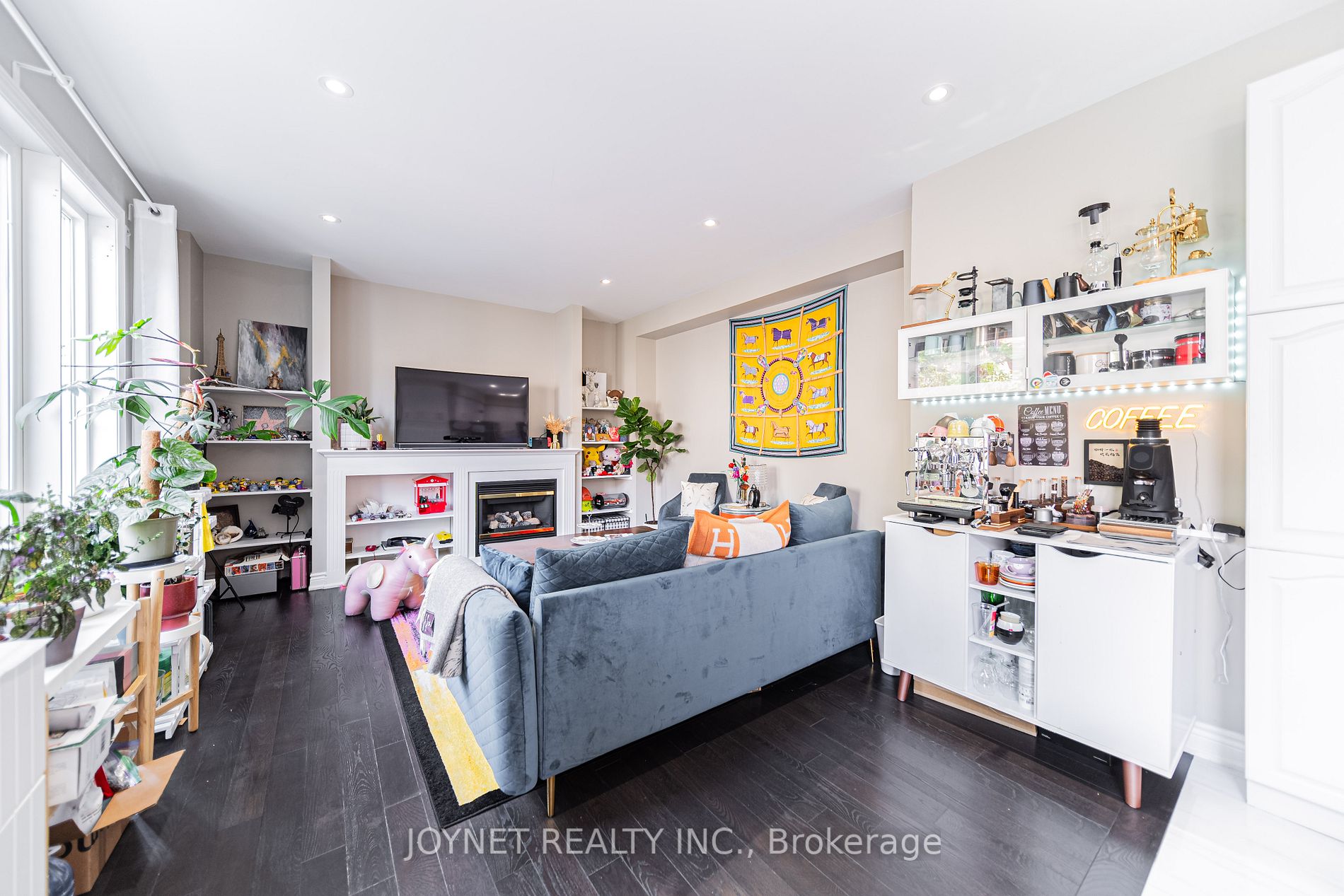 36 Newbridge Avenue