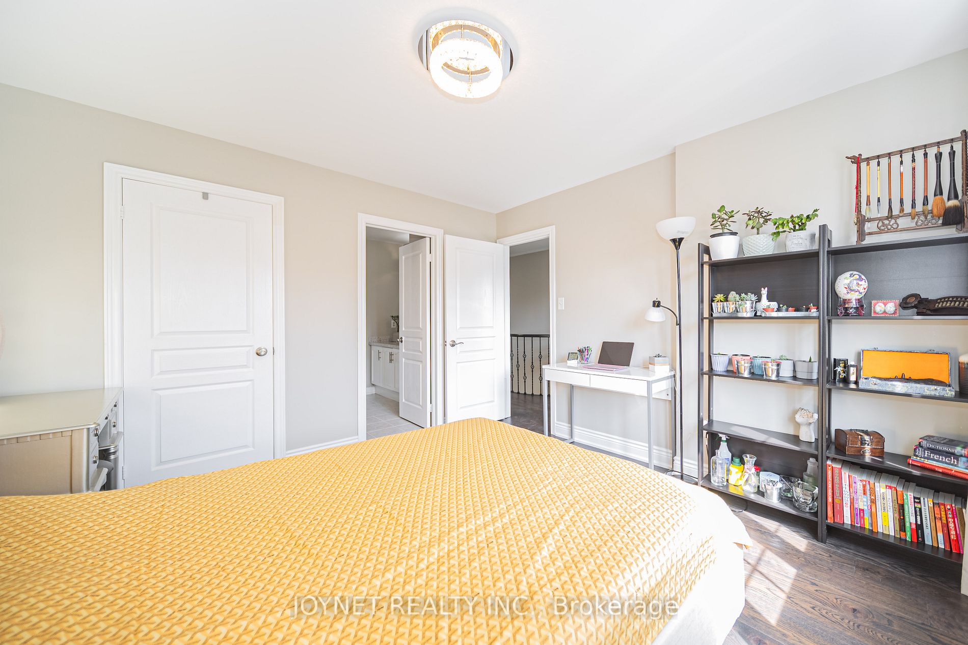 36 Newbridge Avenue