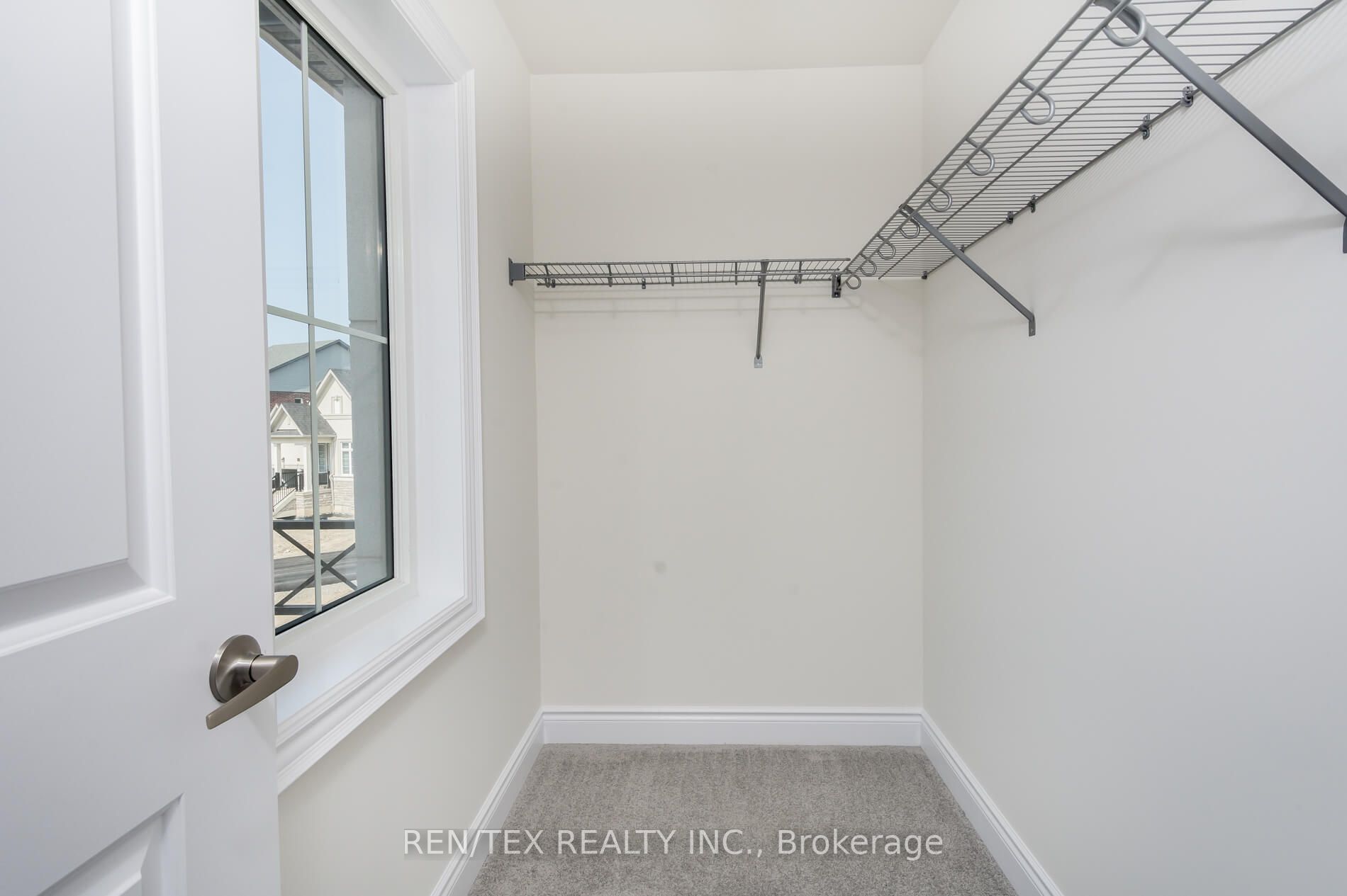 1529 Broderick Street