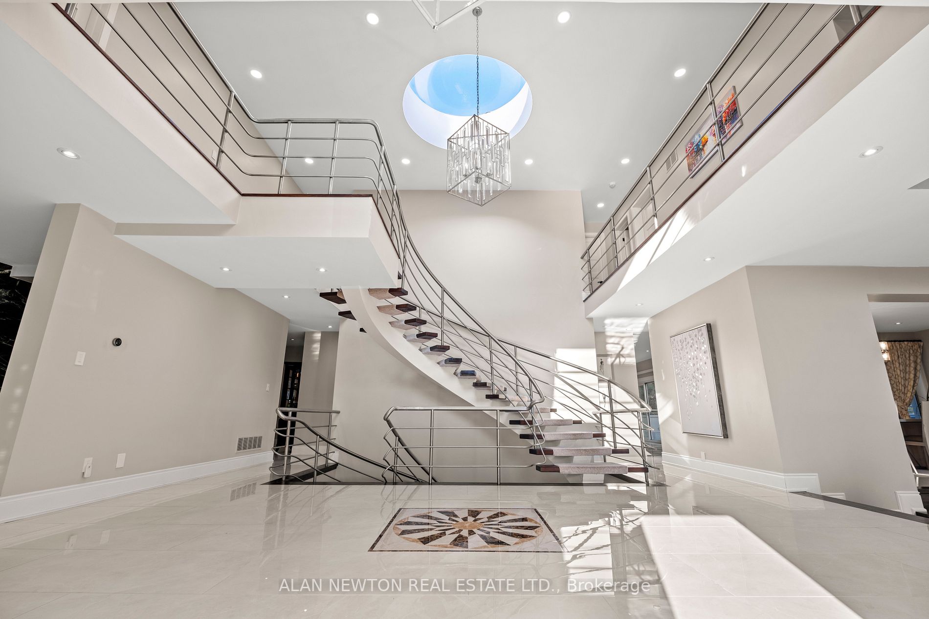 17 Moodie Dr