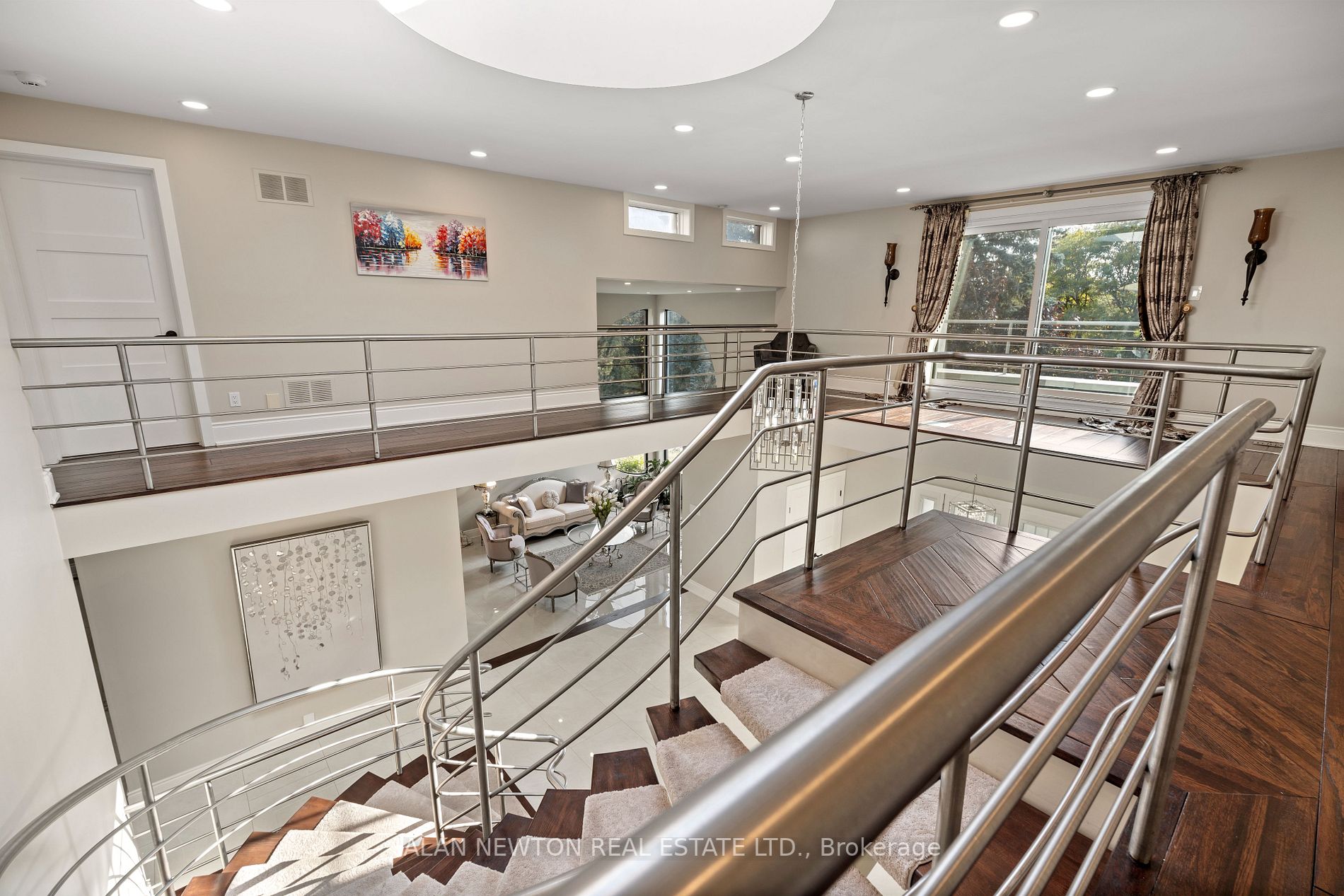 17 Moodie Dr