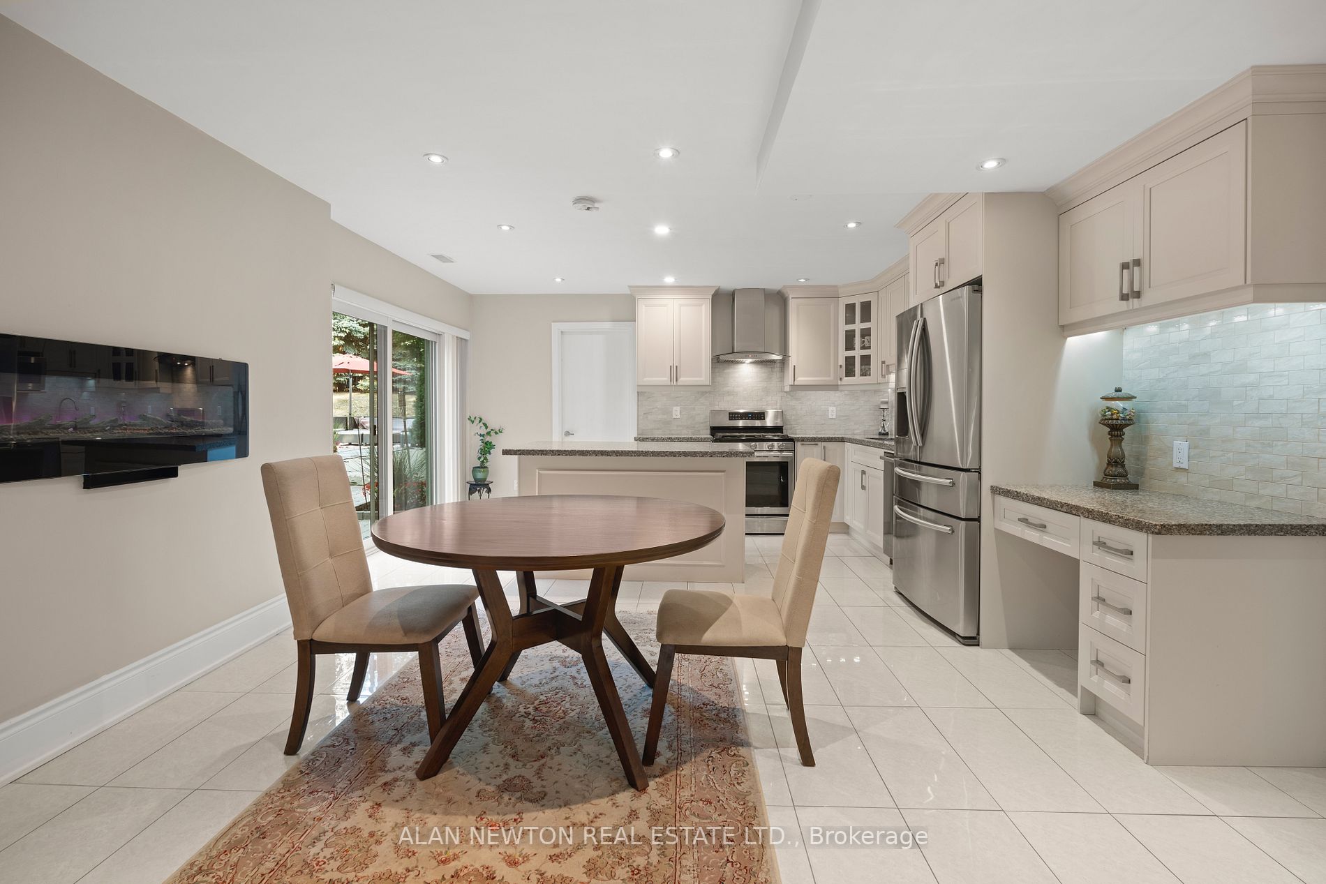17 Moodie Dr