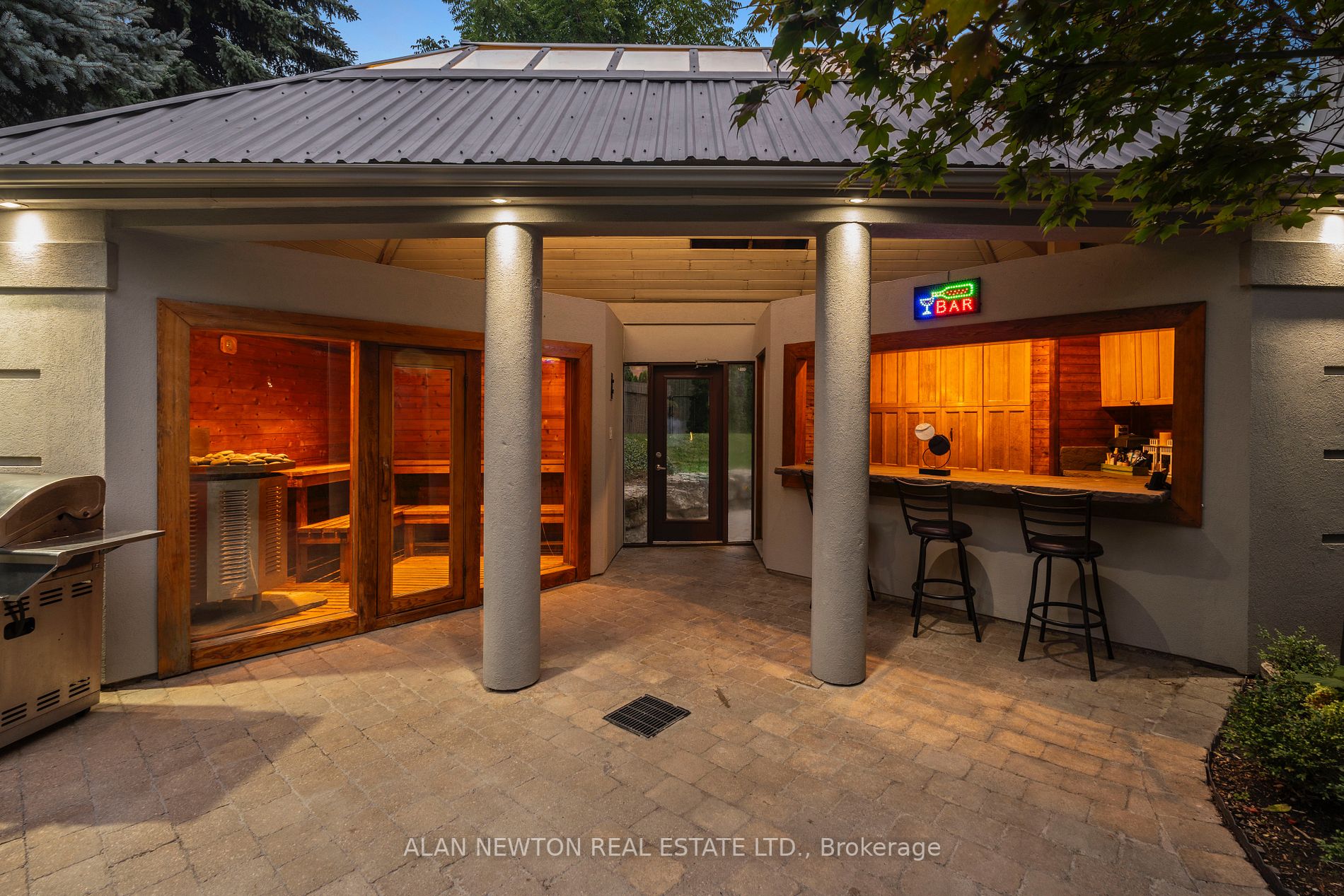 17 Moodie Dr