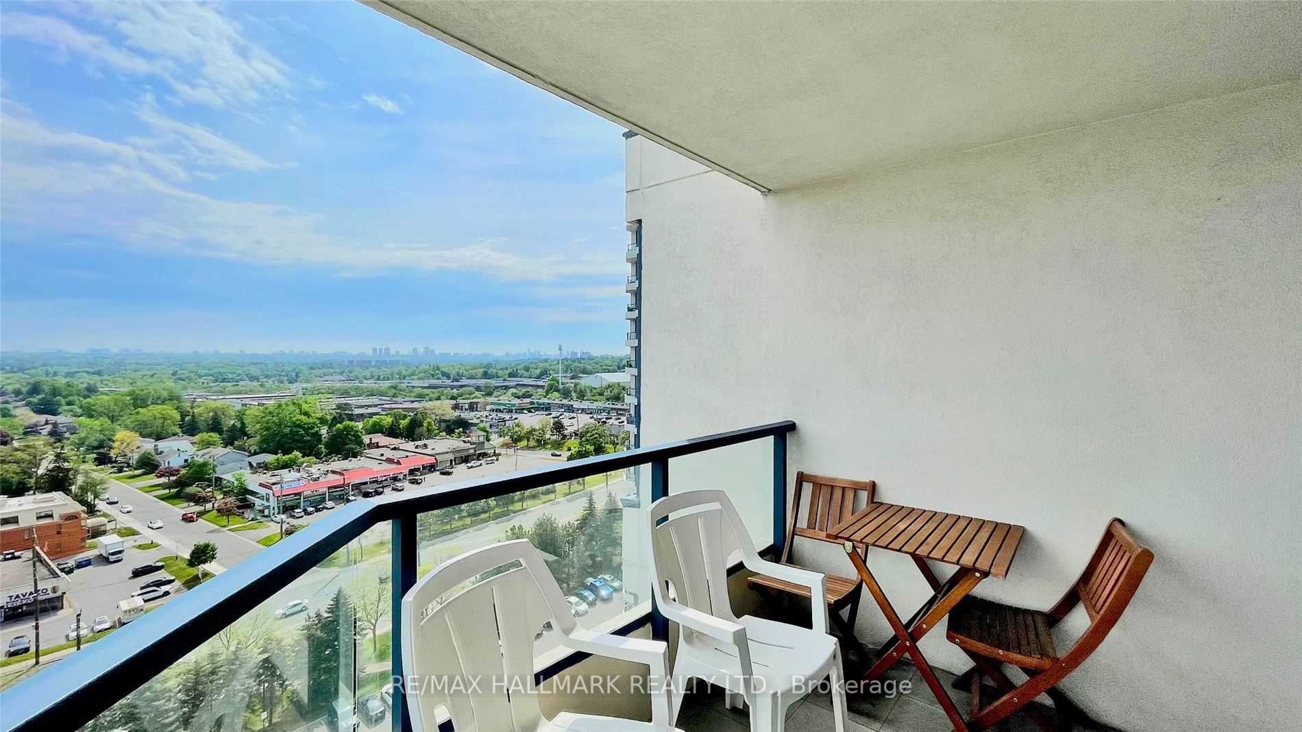 1 Clark Ave W, #1604