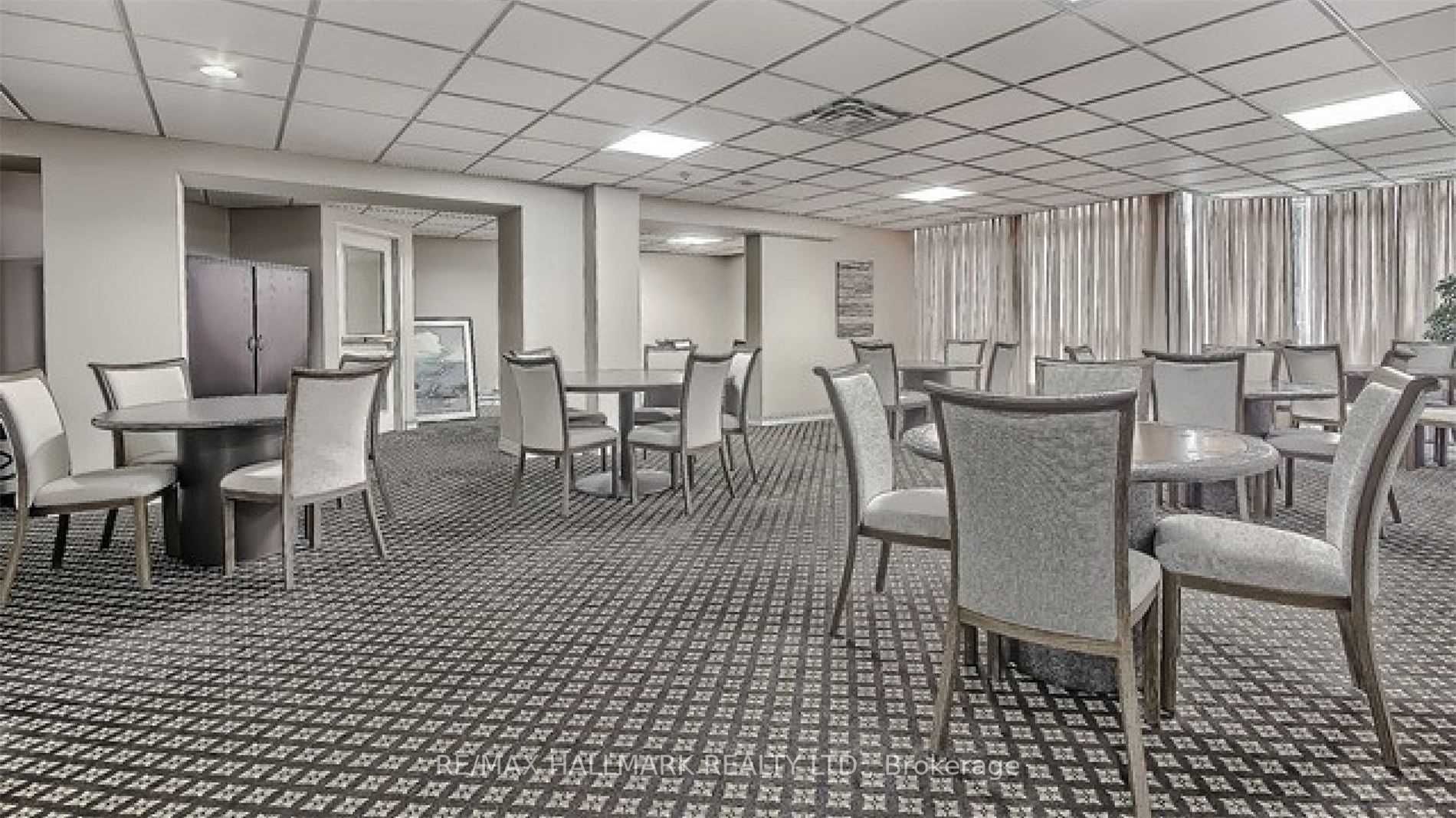 1 Clark Ave W, #1604