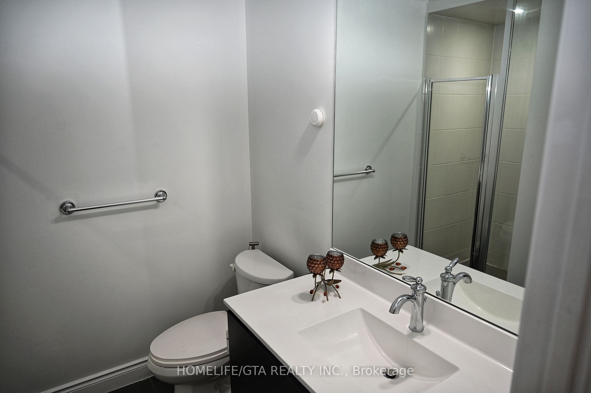 99 South Town Centre Blvd, #811
