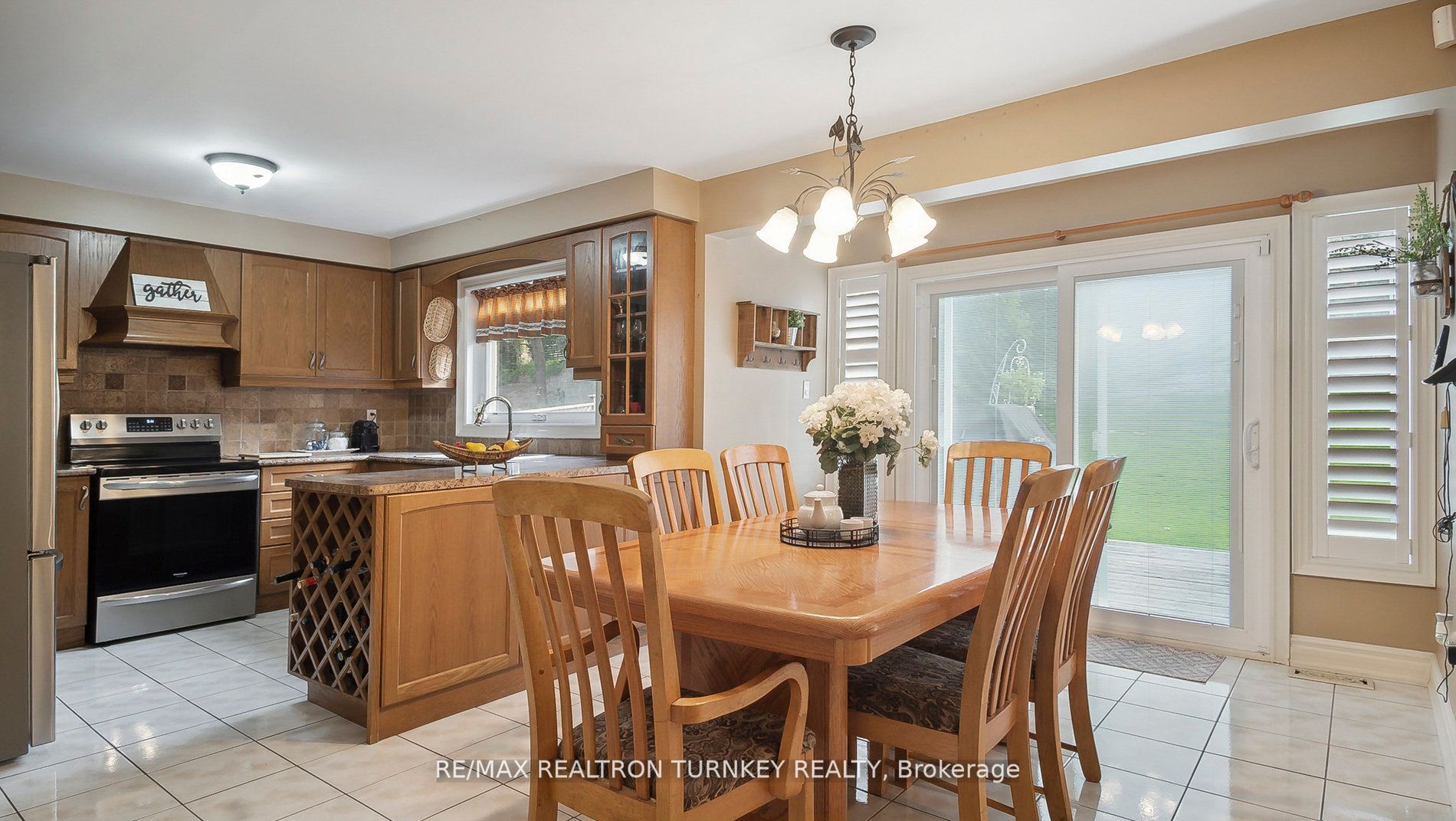 7 Loraview Lane