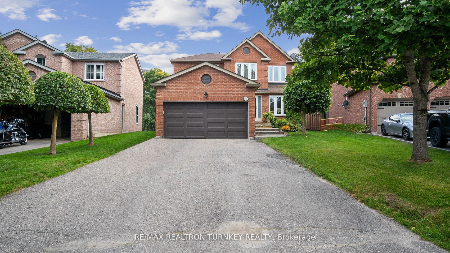 7 Loraview Lane