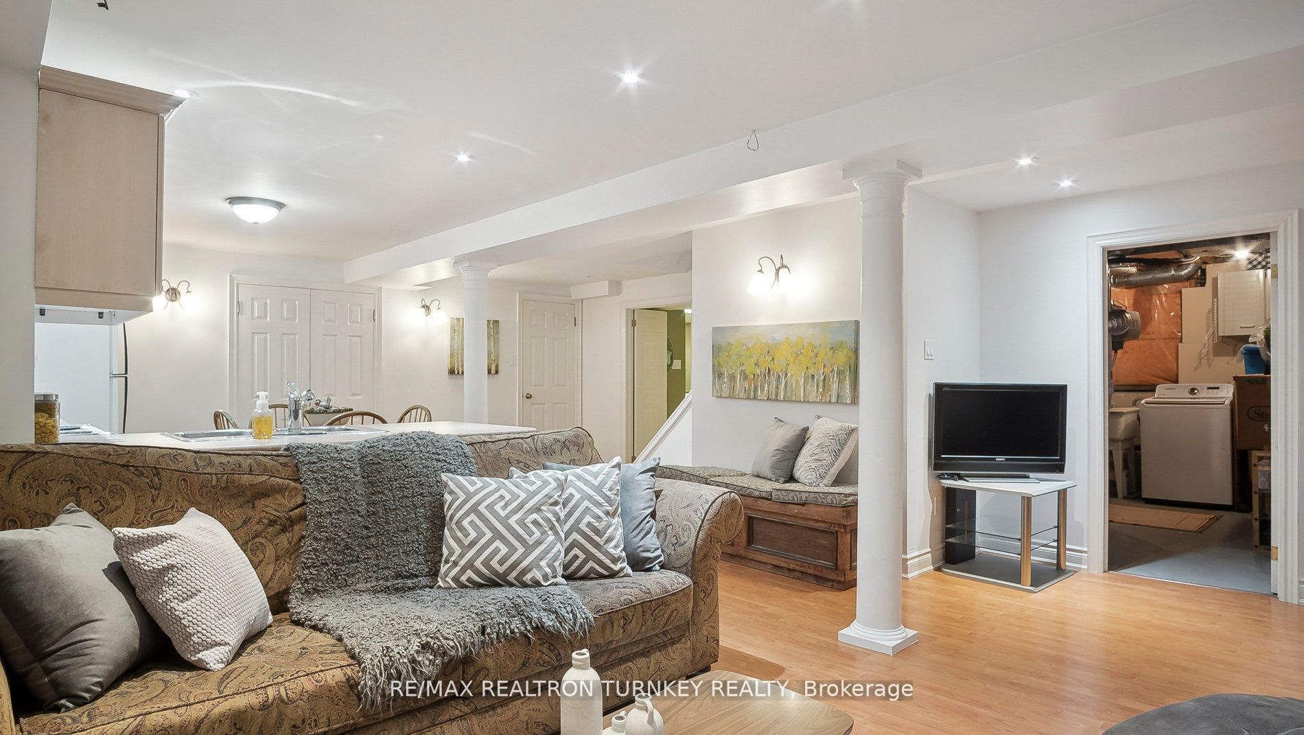 7 Loraview Lane