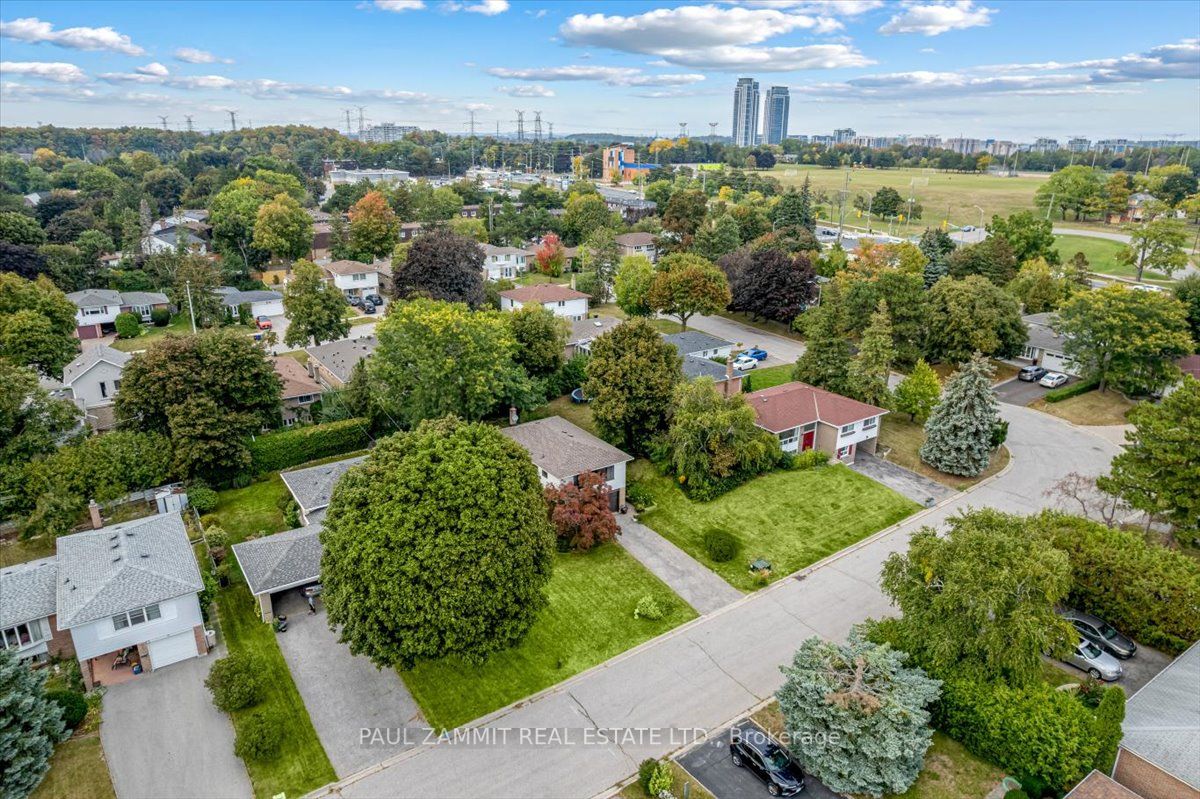 20 Fleance Drive