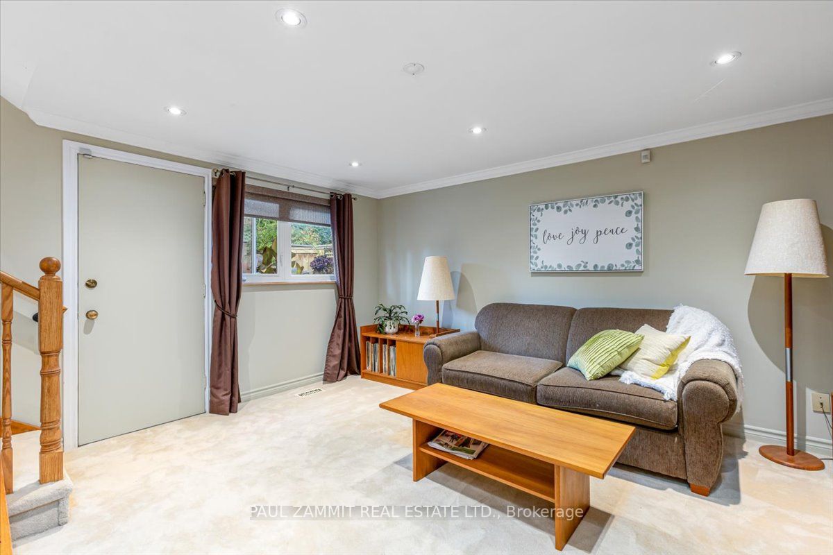20 Fleance Drive