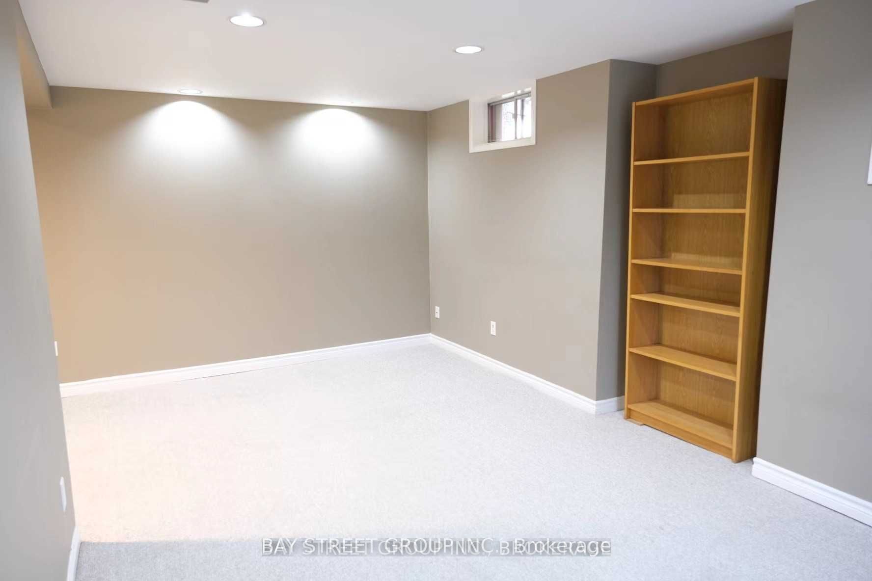 9 Chadburn Crescent, #Lower