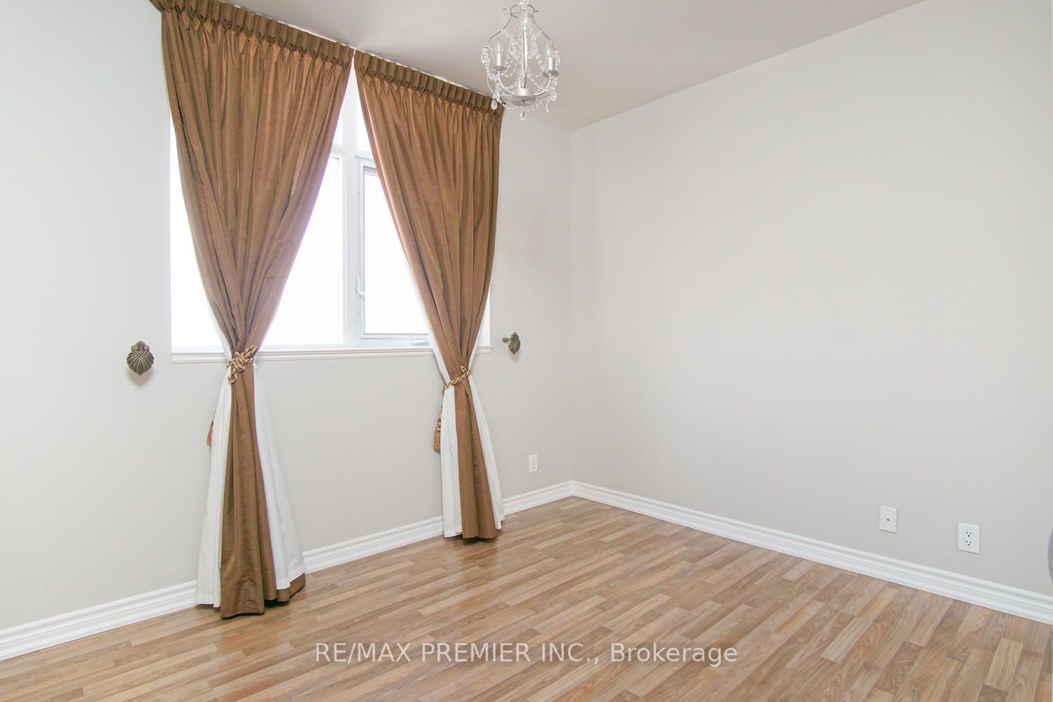 9225 Jane Street, #1614