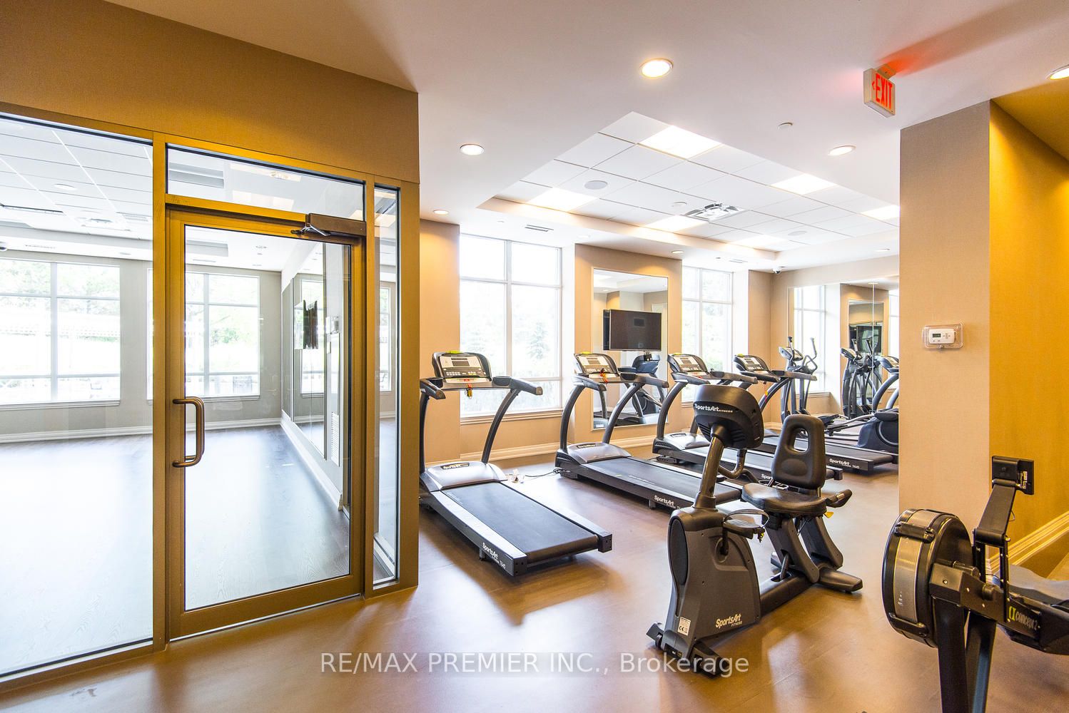 9225 Jane Street, #1614