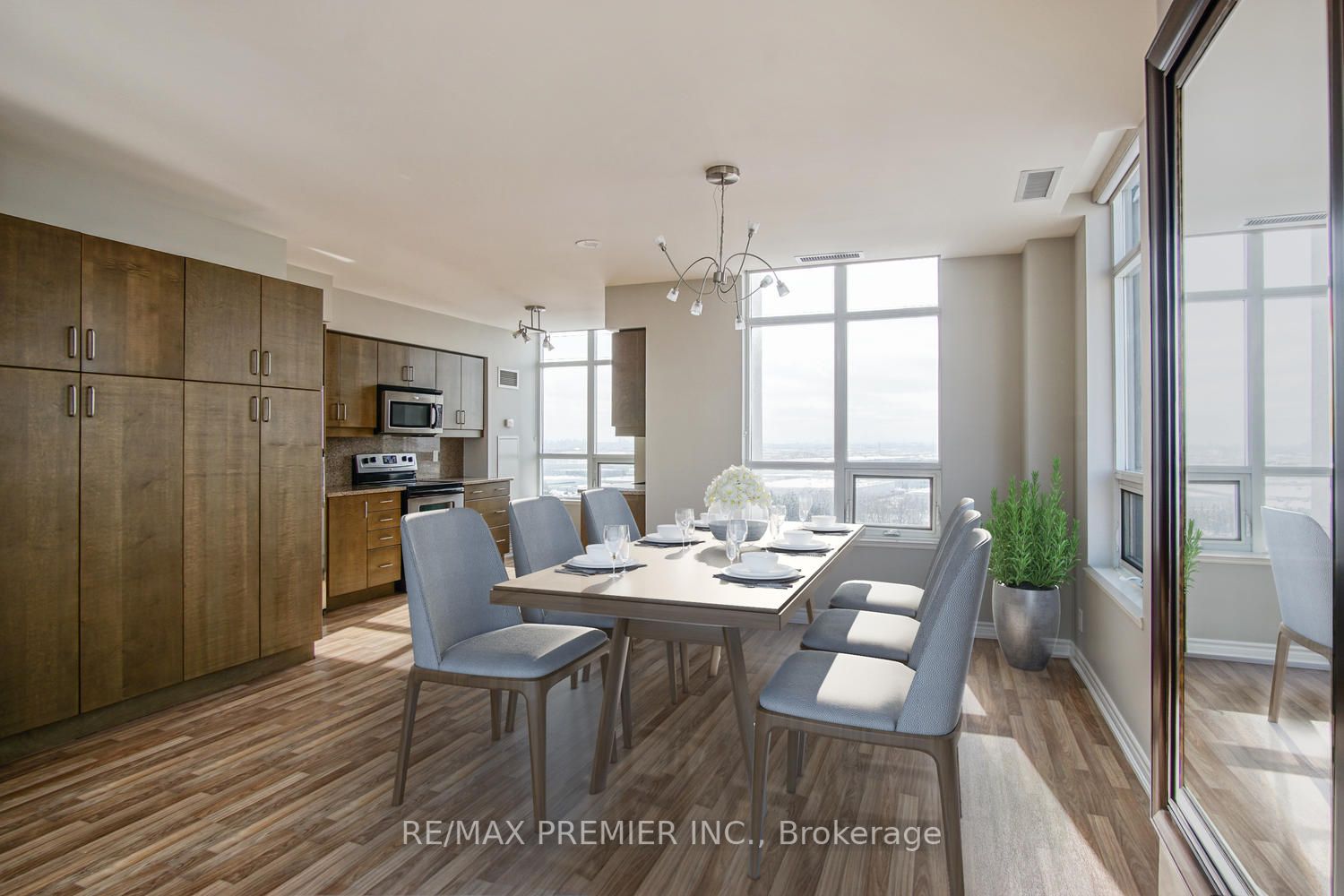 9225 Jane Street, #1614