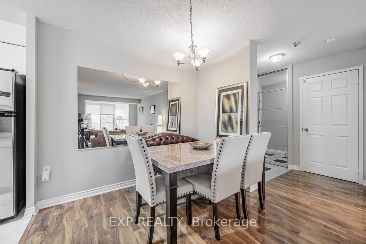 2200 John St, #406