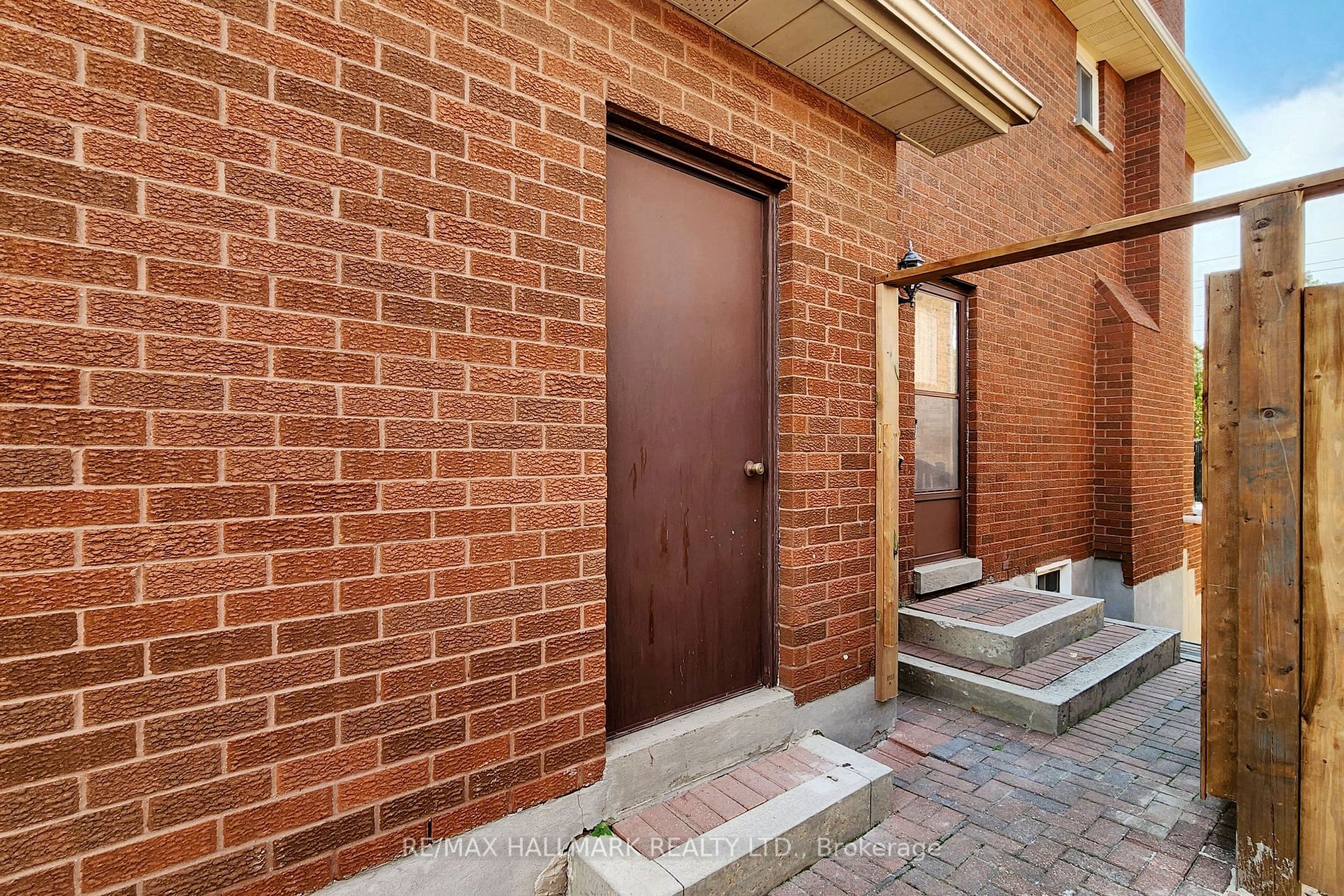 263 Torii St