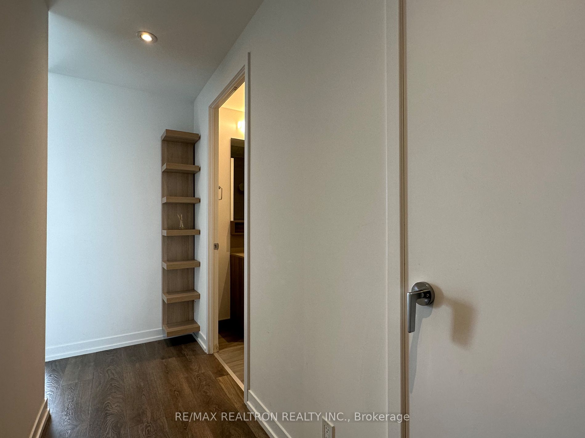 5 Buttermill Ave, #1907