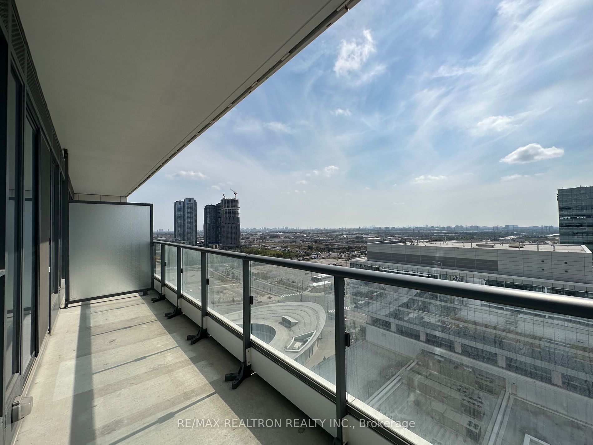 5 Buttermill Ave, #1907