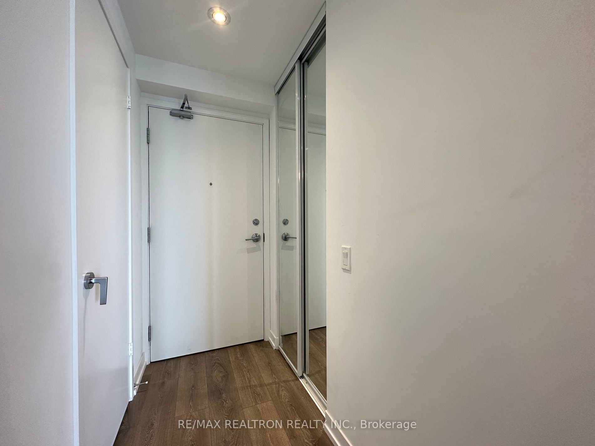 5 Buttermill Ave, #1907
