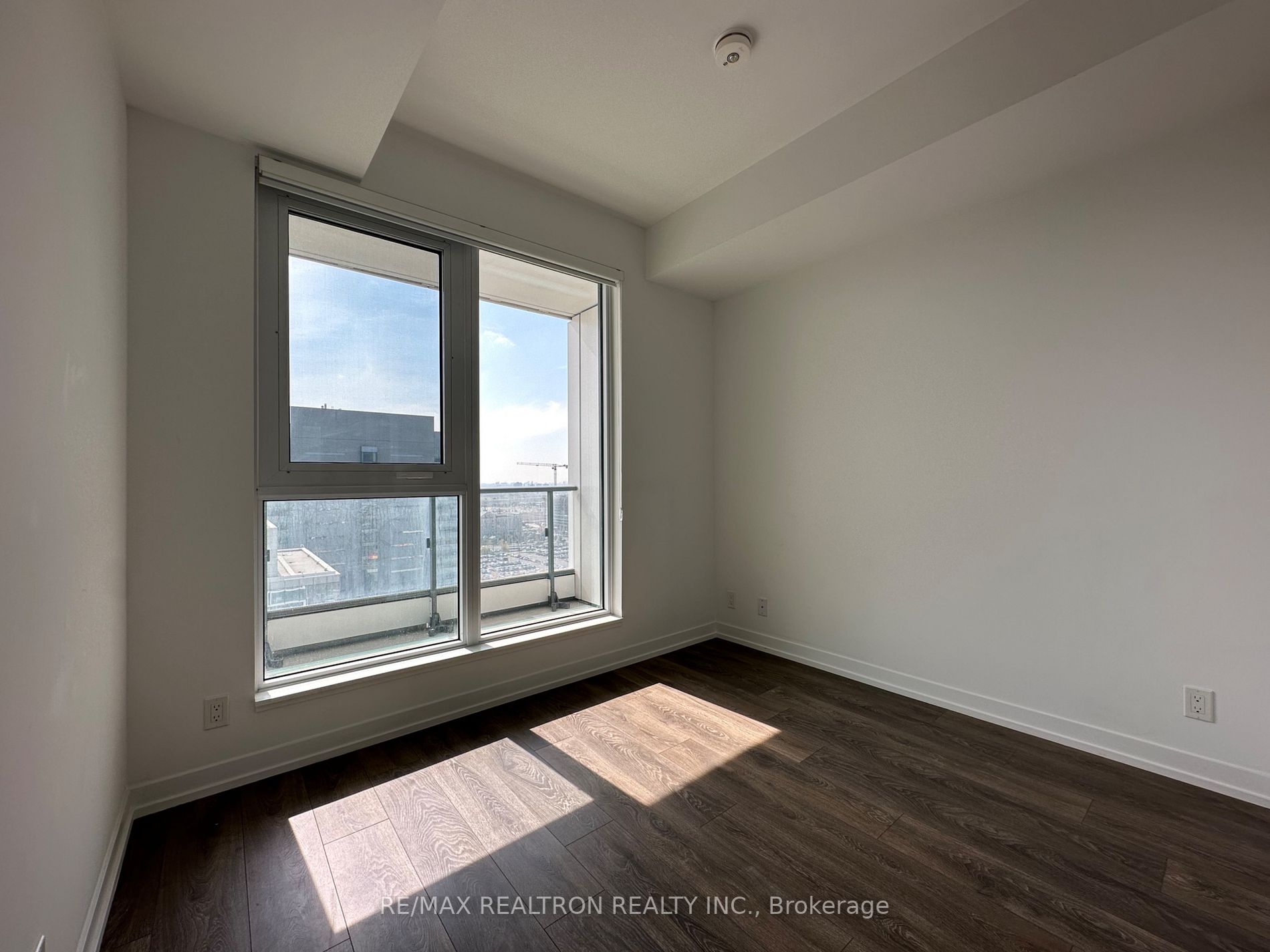 5 Buttermill Ave, #1907