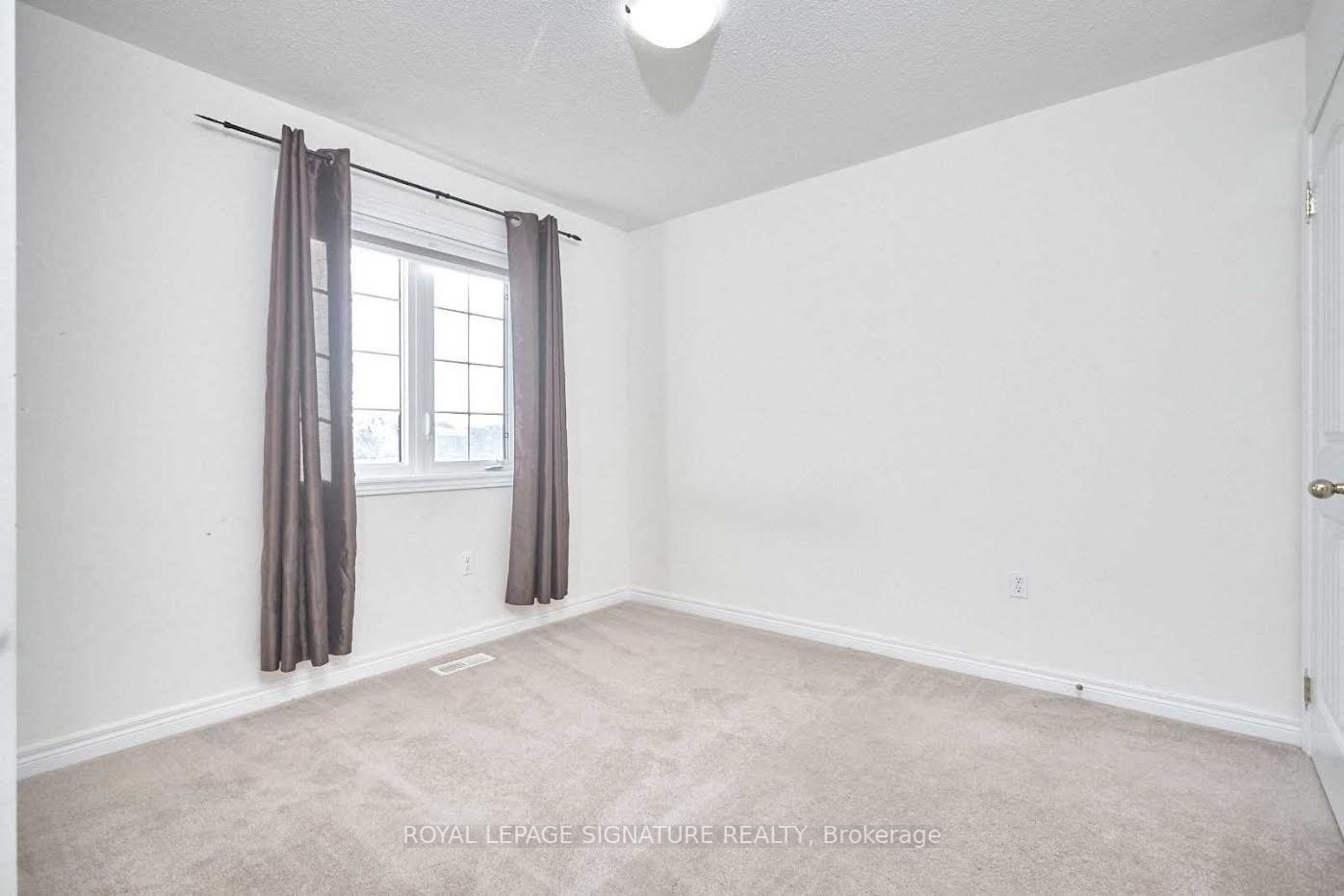 22 Admiral Cres