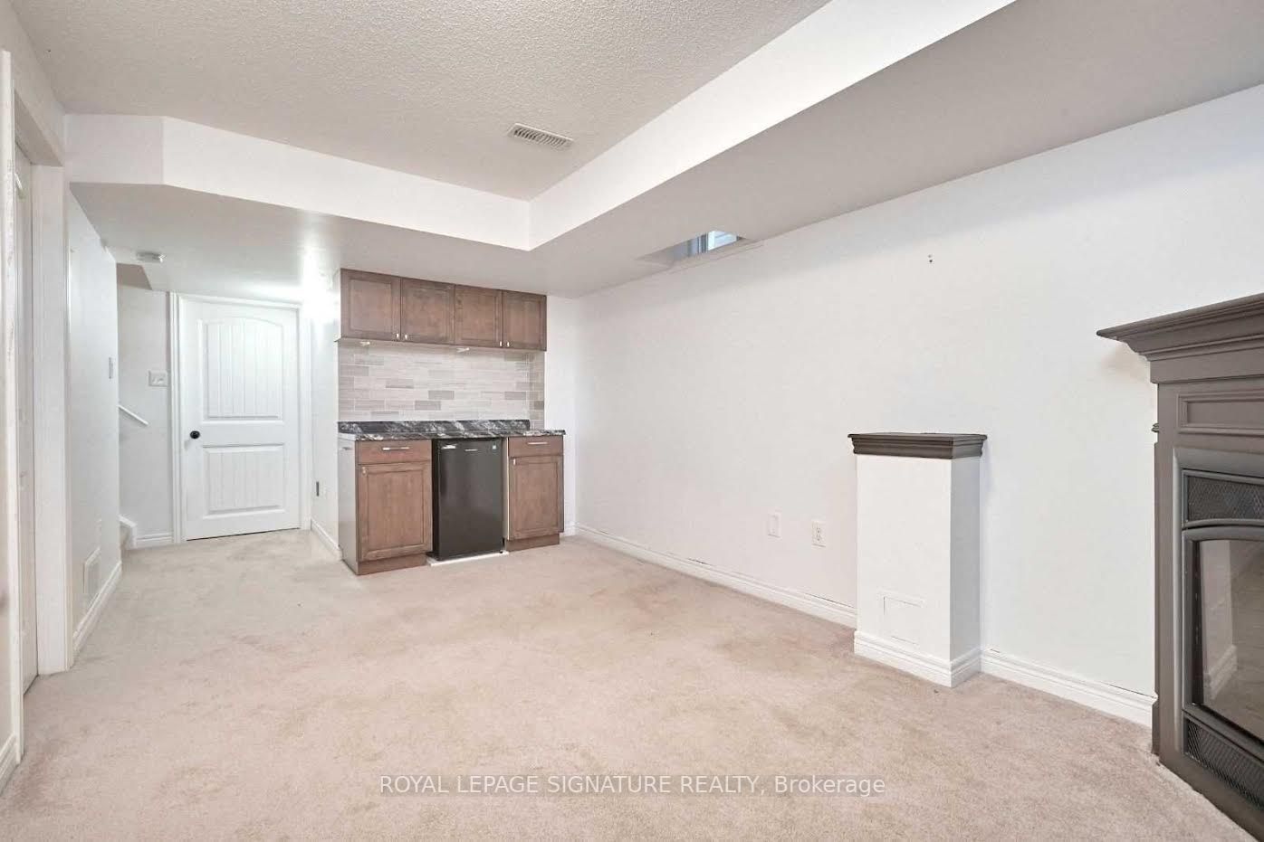 22 Admiral Cres
