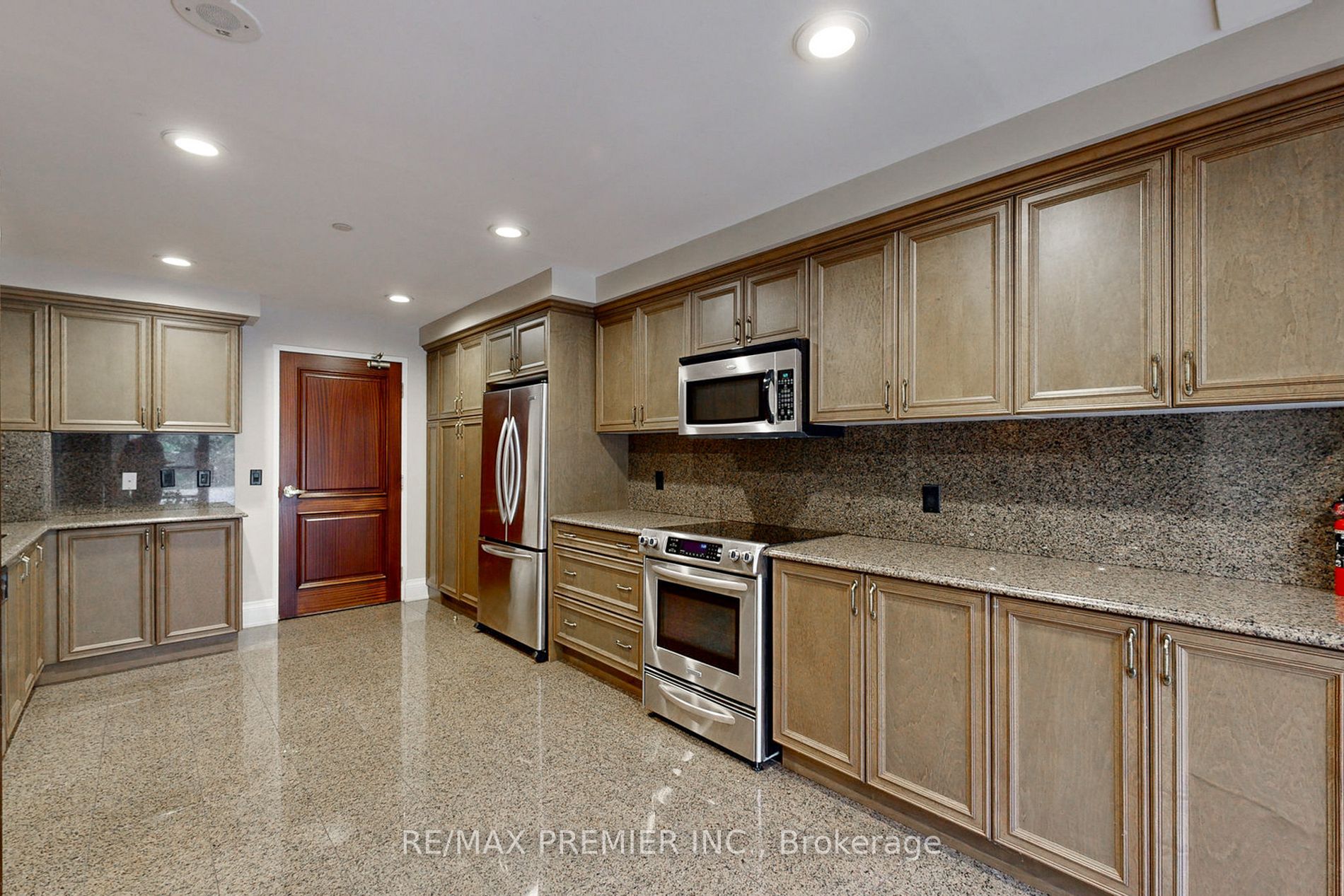 9225 Jane St, #Ste 104