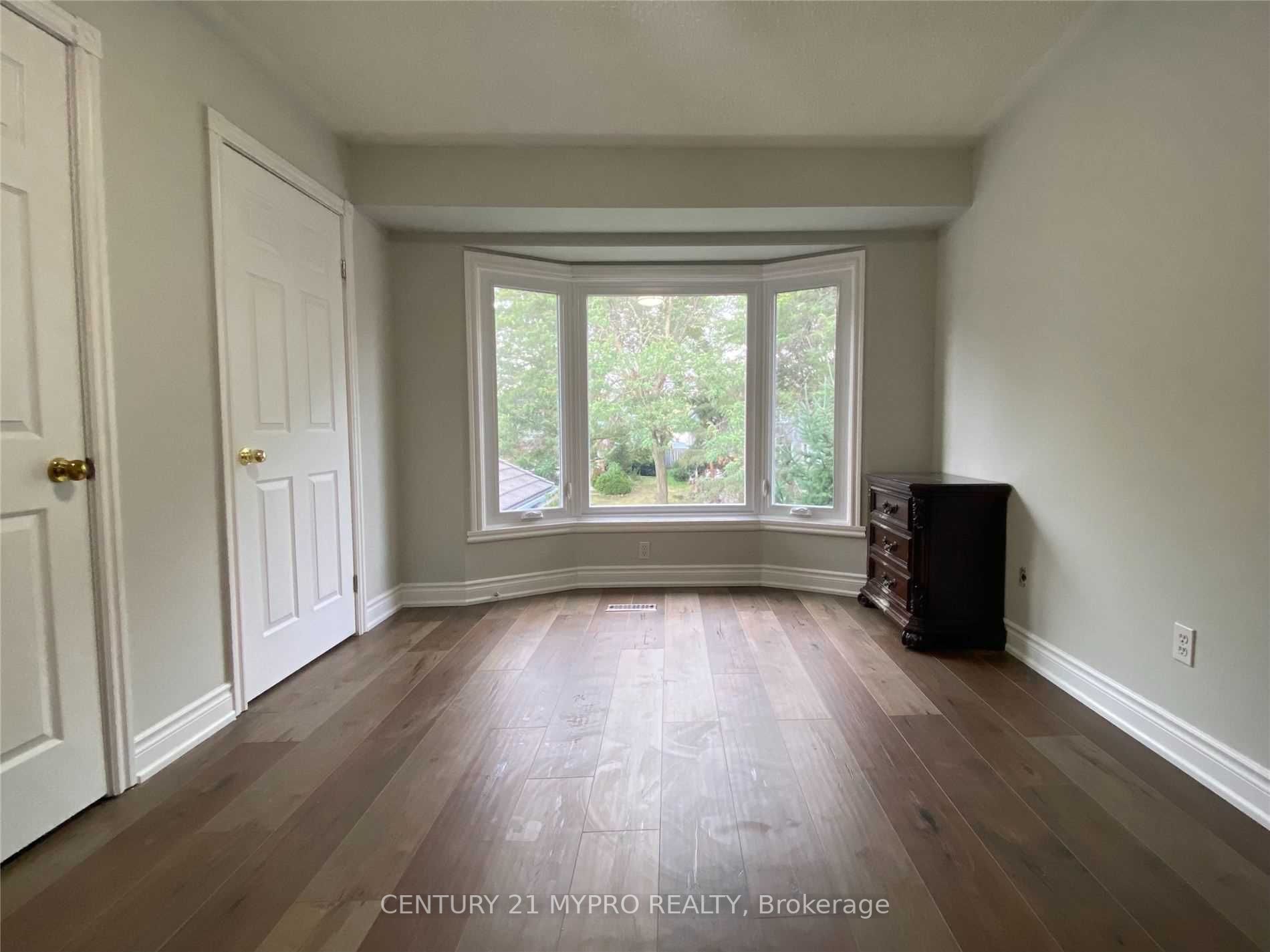 6 Barlow Rd
