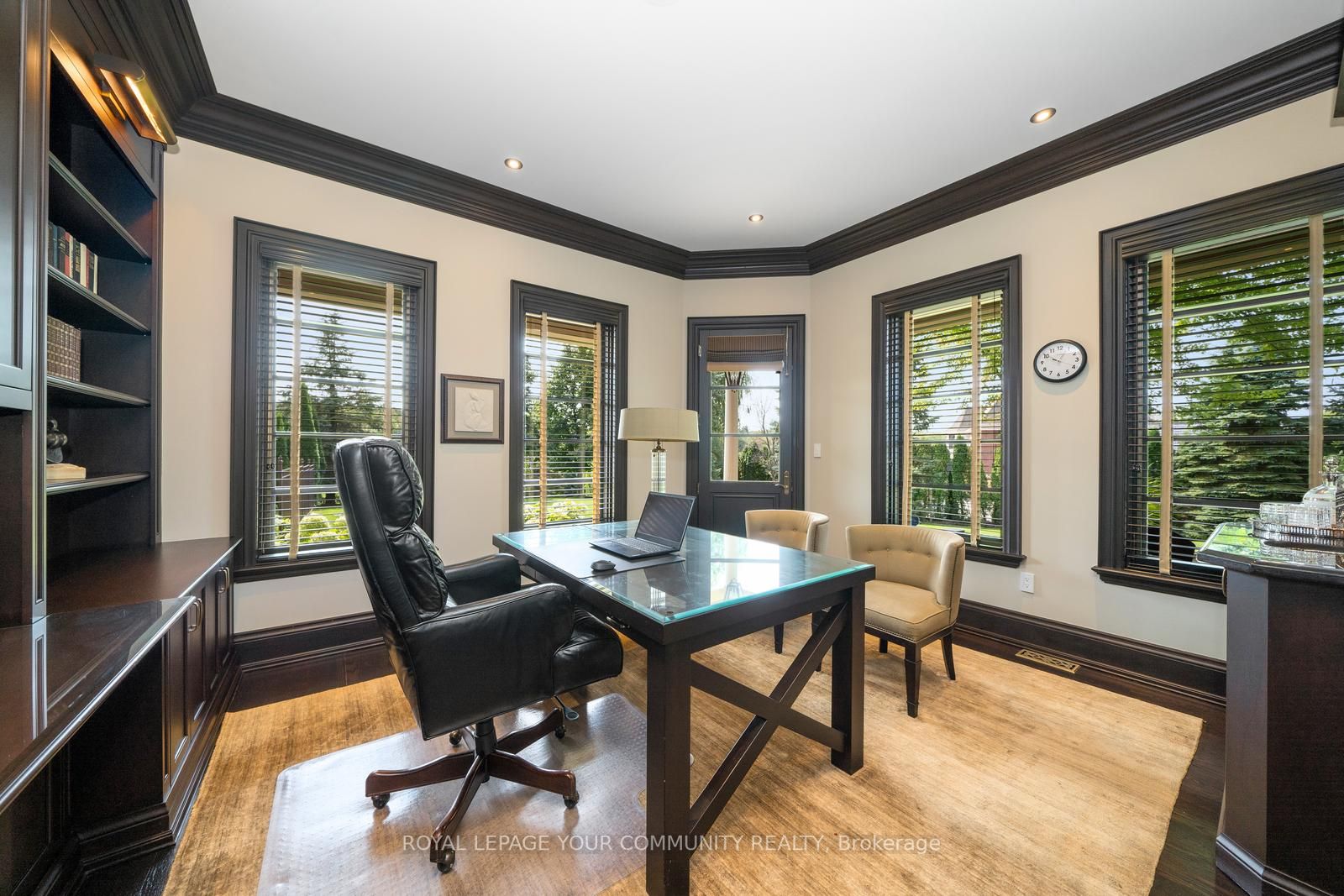 12 Sandy Ridge Crt