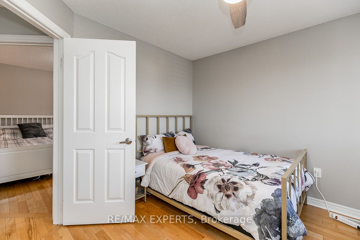 56 Metcalfe Dr