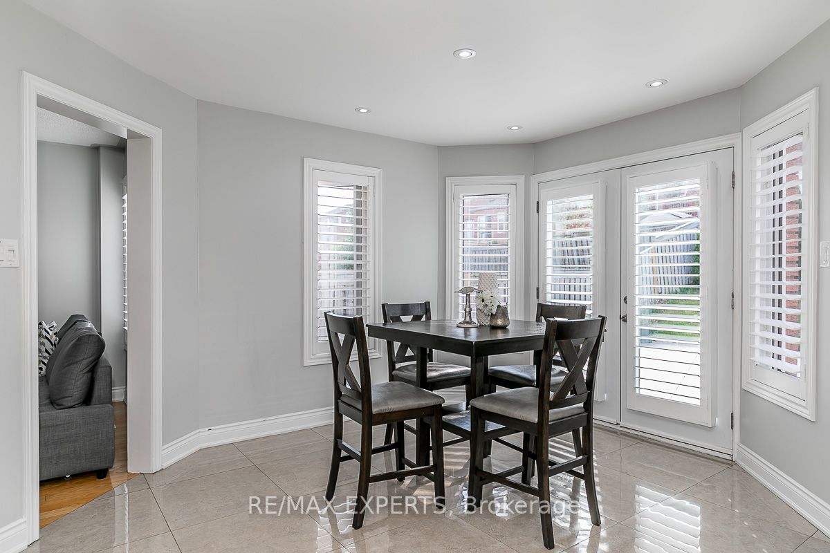 56 Metcalfe Dr