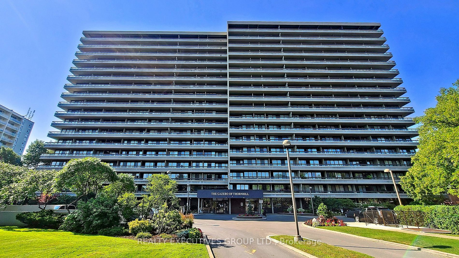 8111 Yonge St, #1805