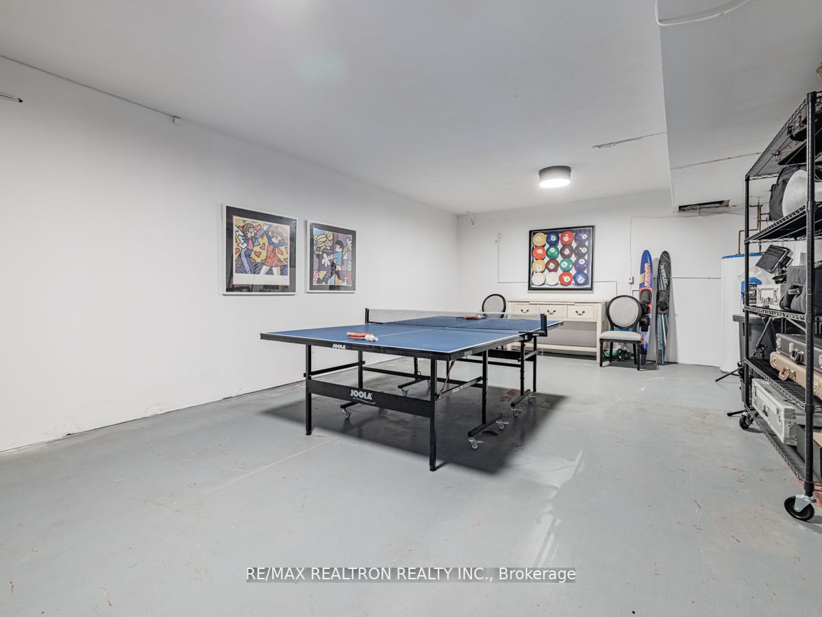 3237 Fleming Blvd