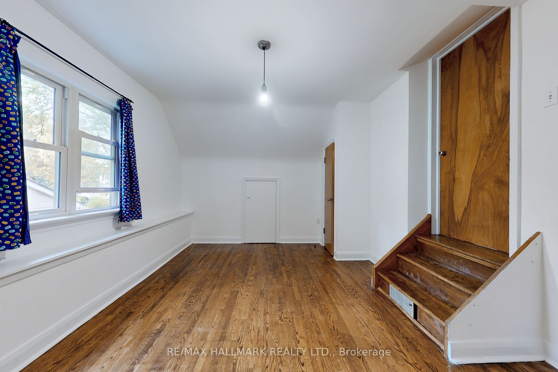55 Trench St