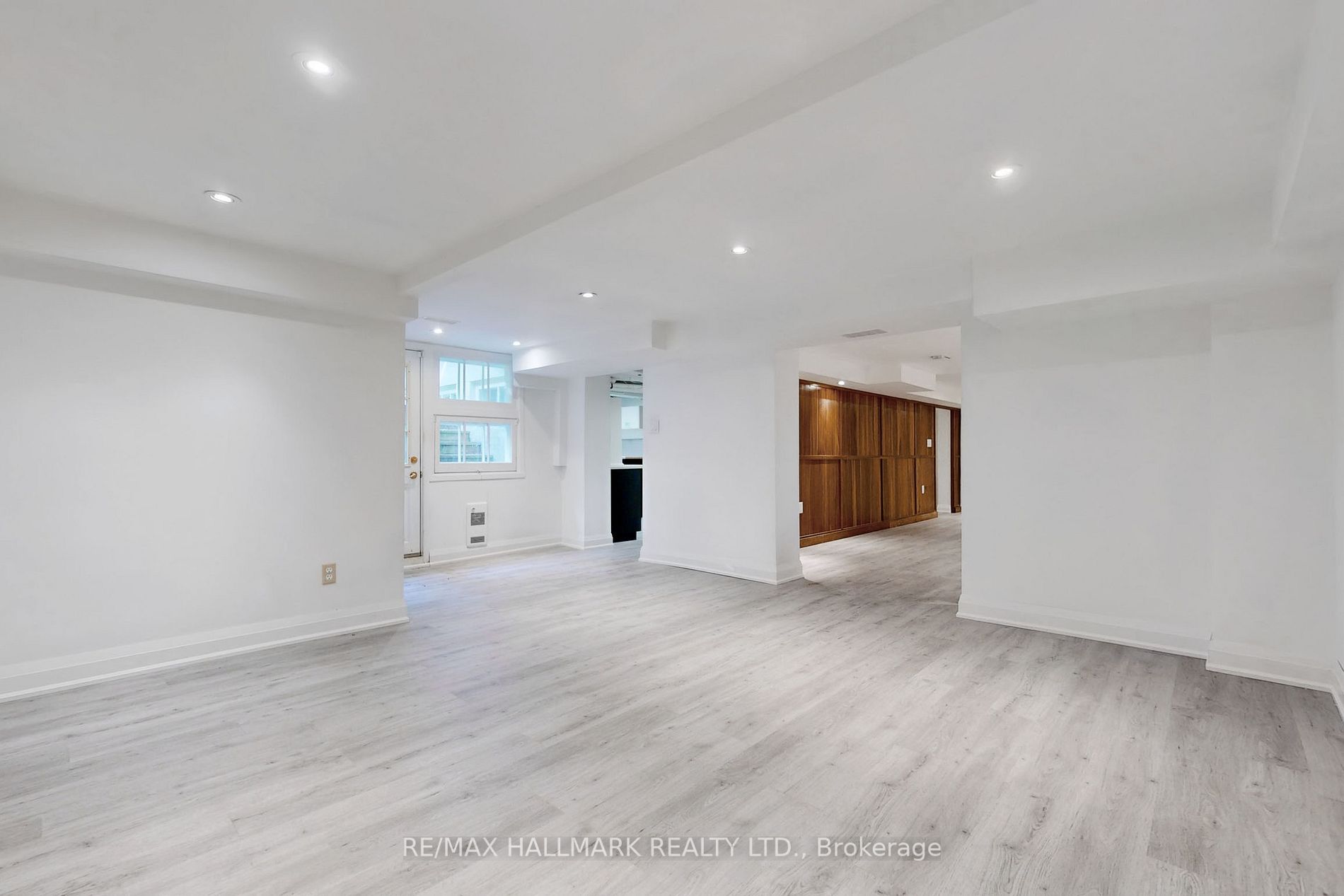 55 Trench St