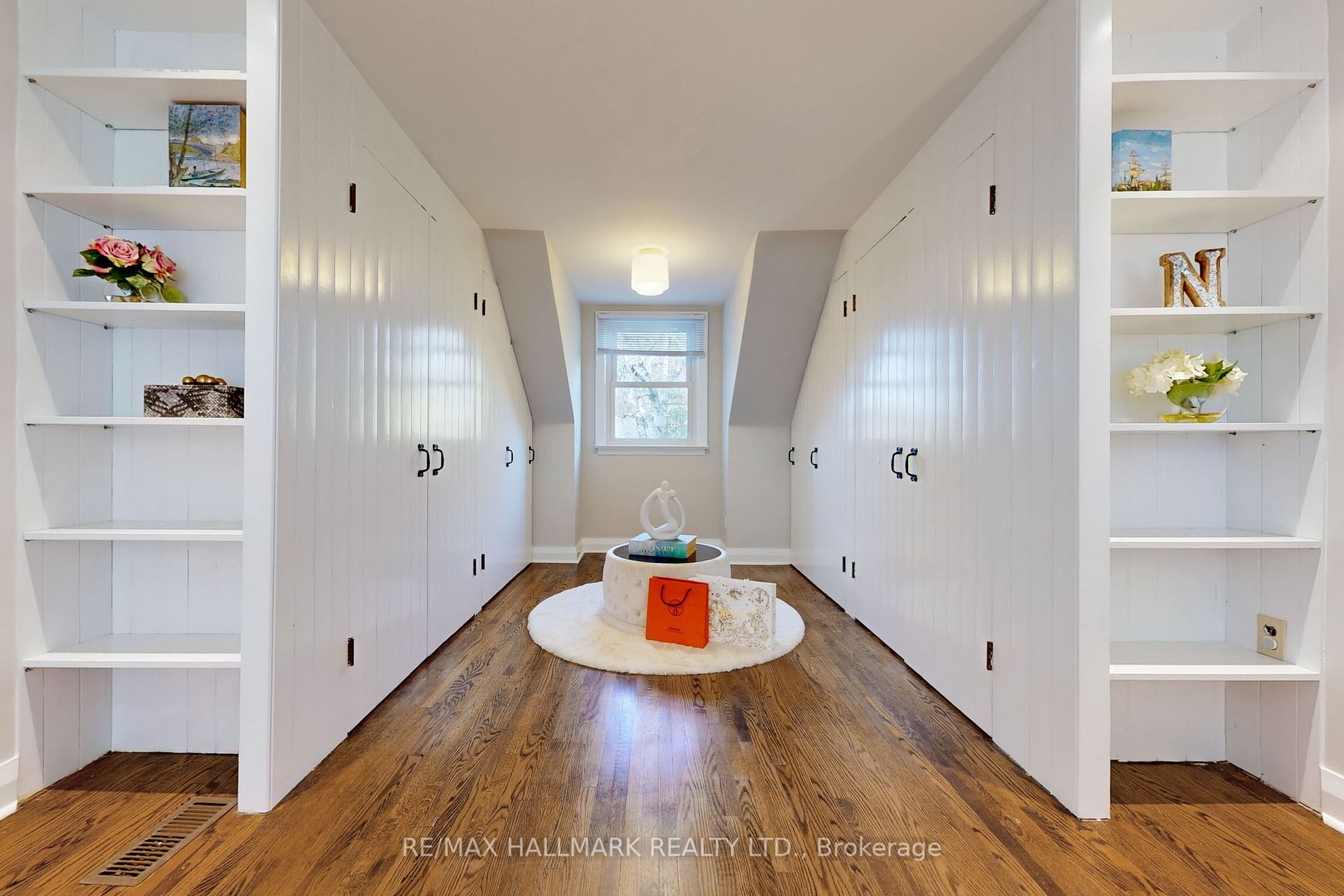 55 Trench St