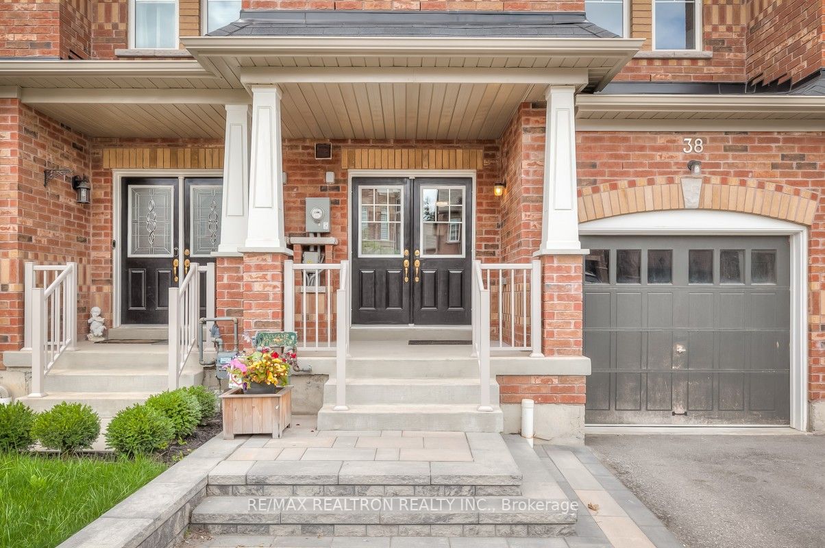 38 Flute St